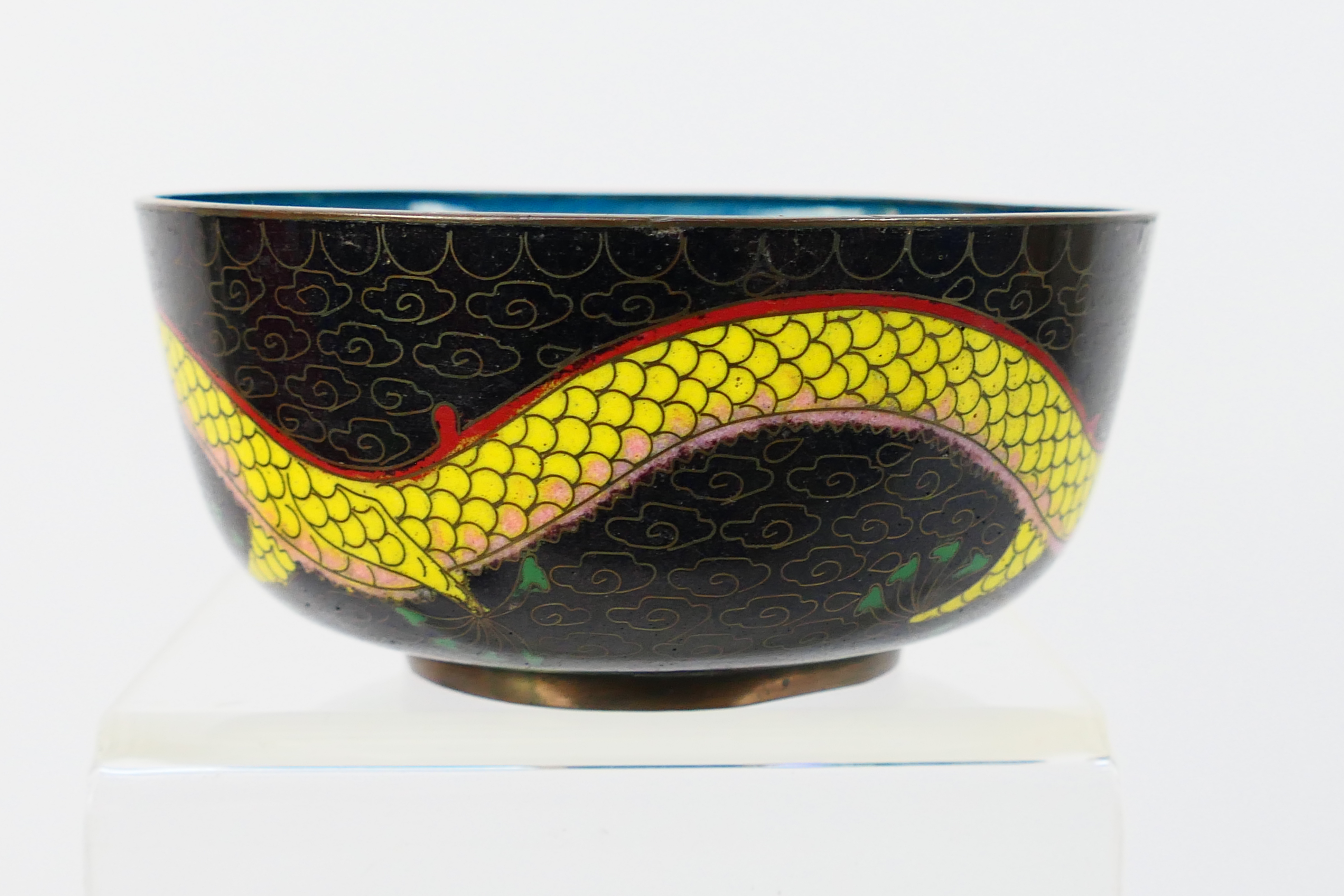 A Chinese cloisonne bowl, the exterior with confronting dragons and flaming pearl, - Image 10 of 13