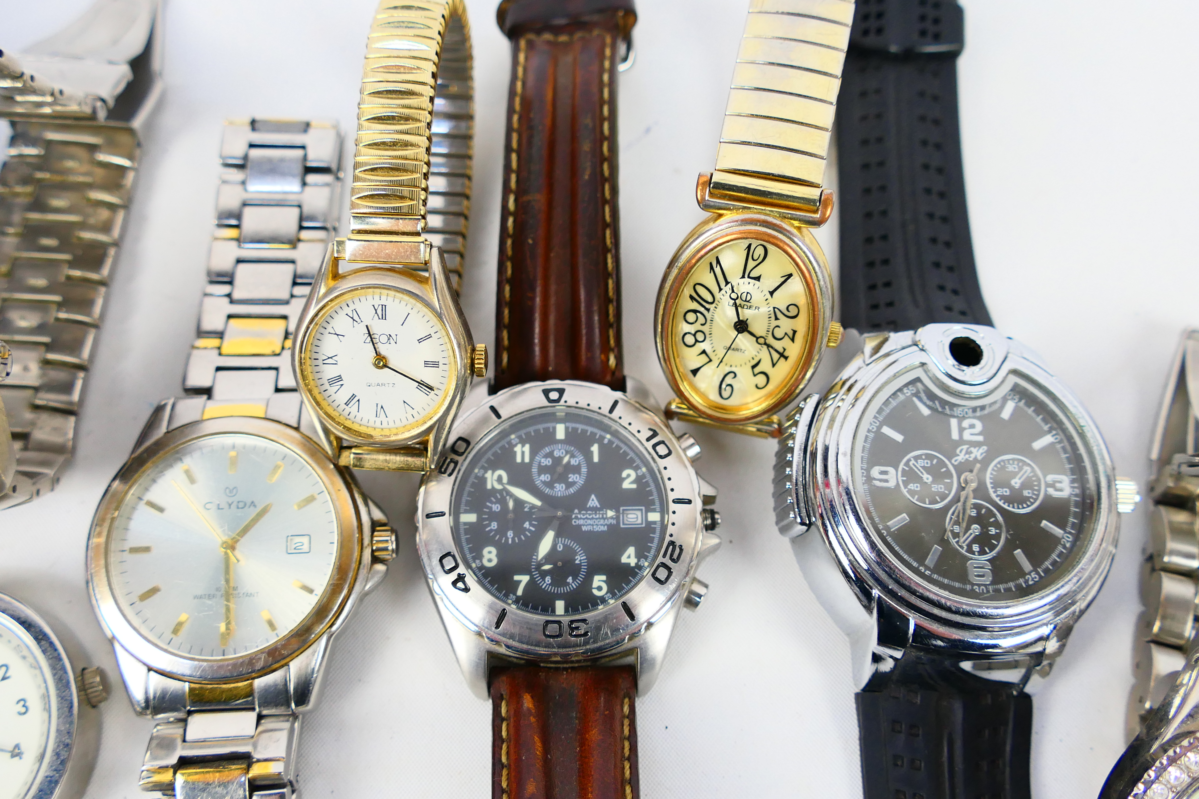A collection of various wrist watches to include Zeon, Sekonda, Clyda and other. - Image 5 of 6