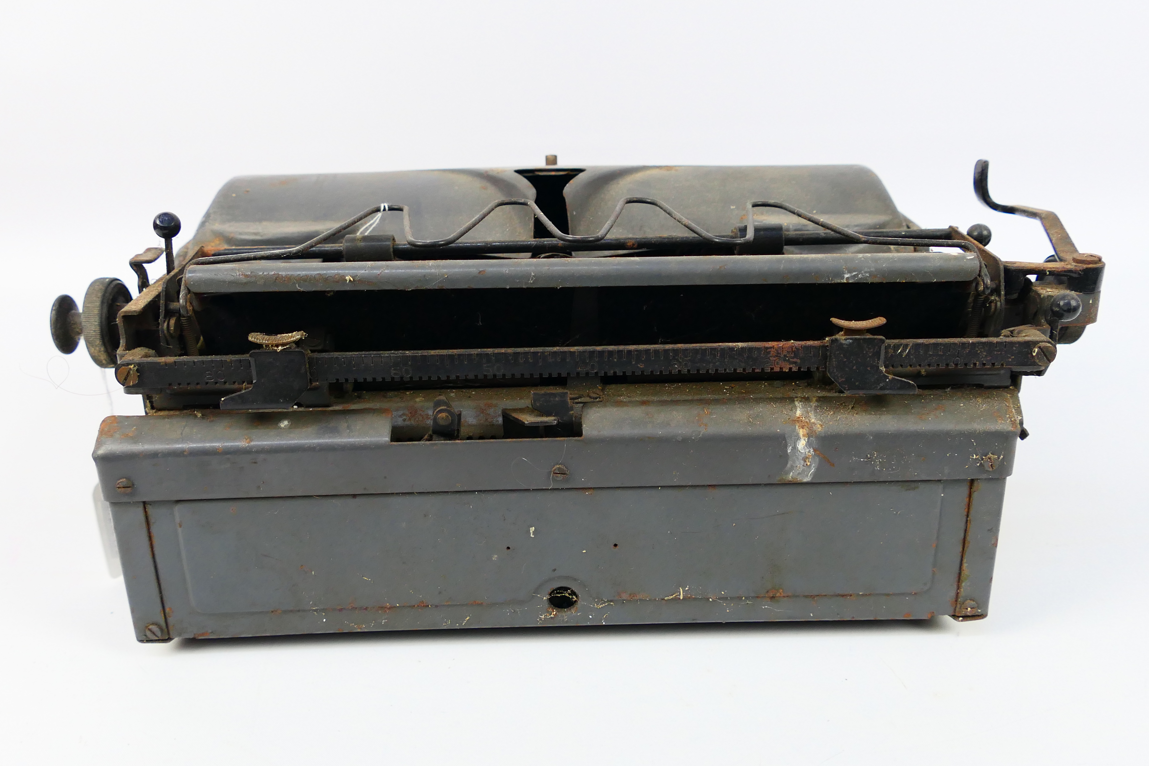 A World War Two (WW2 /WWII) German Olympia Robust portable typewriter, - Image 7 of 8
