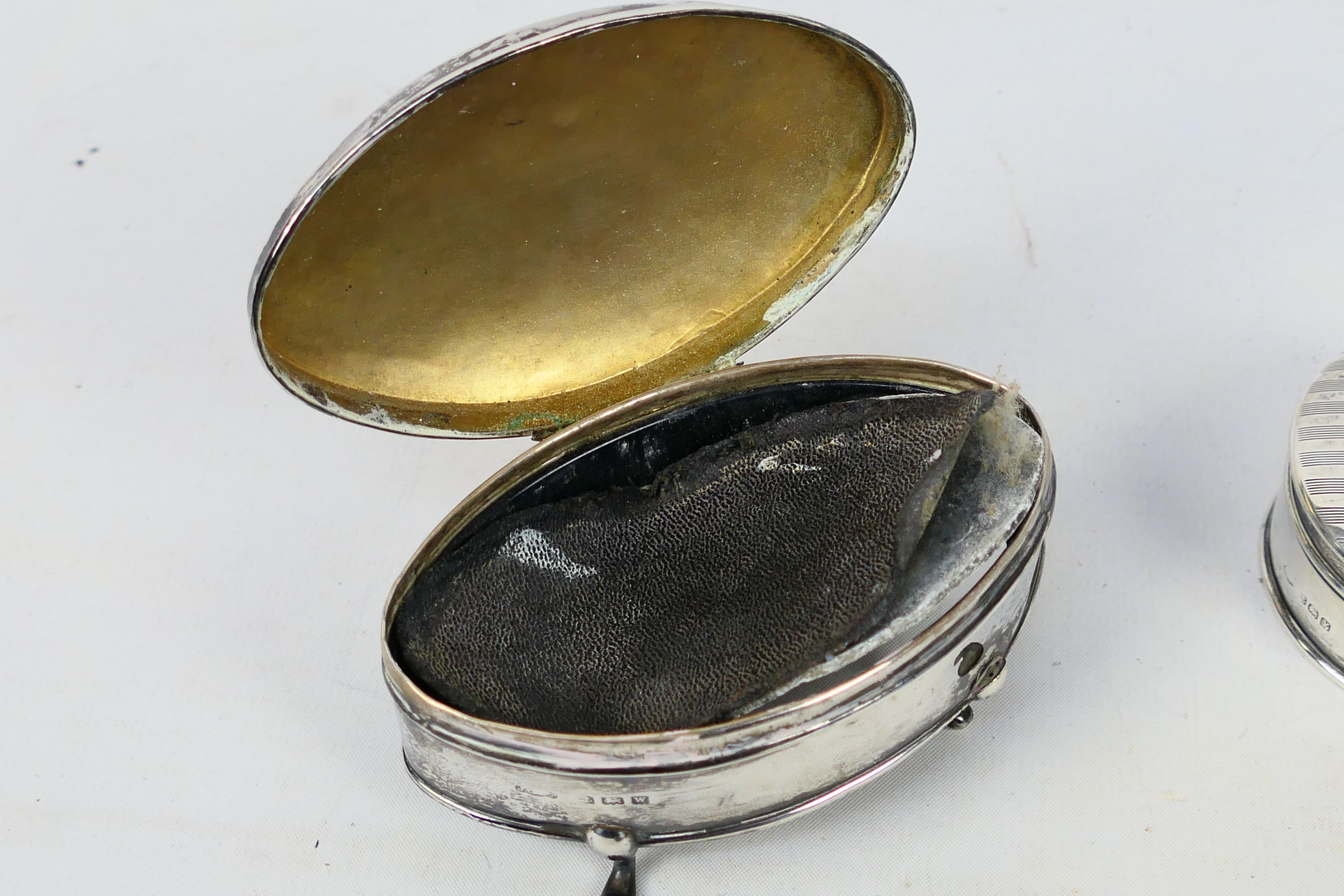 Three pieces of silver to include an Edward VII cigarette case engraved to the cover Oldham - Image 8 of 11