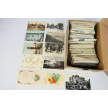 Deltiology - In excess of 500 early to mid-period UK cards with some foreign and subjects to