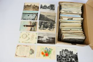 Deltiology - In excess of 500 early to mid-period UK cards with some foreign and subjects to