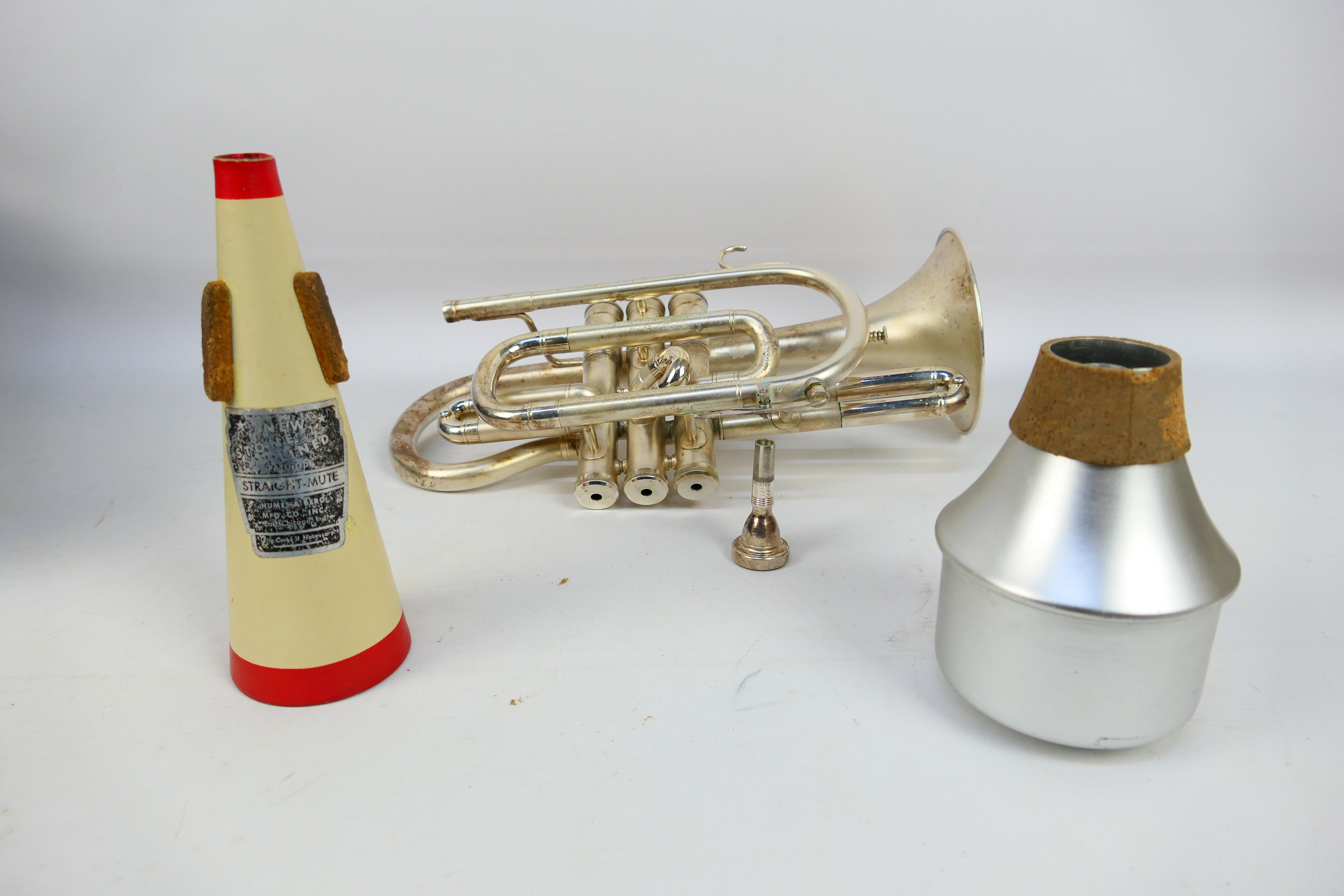 A Boosey & Hawkes Regent cornet numbered 672823, contained in hard case and with music stand. [2]. - Image 8 of 9