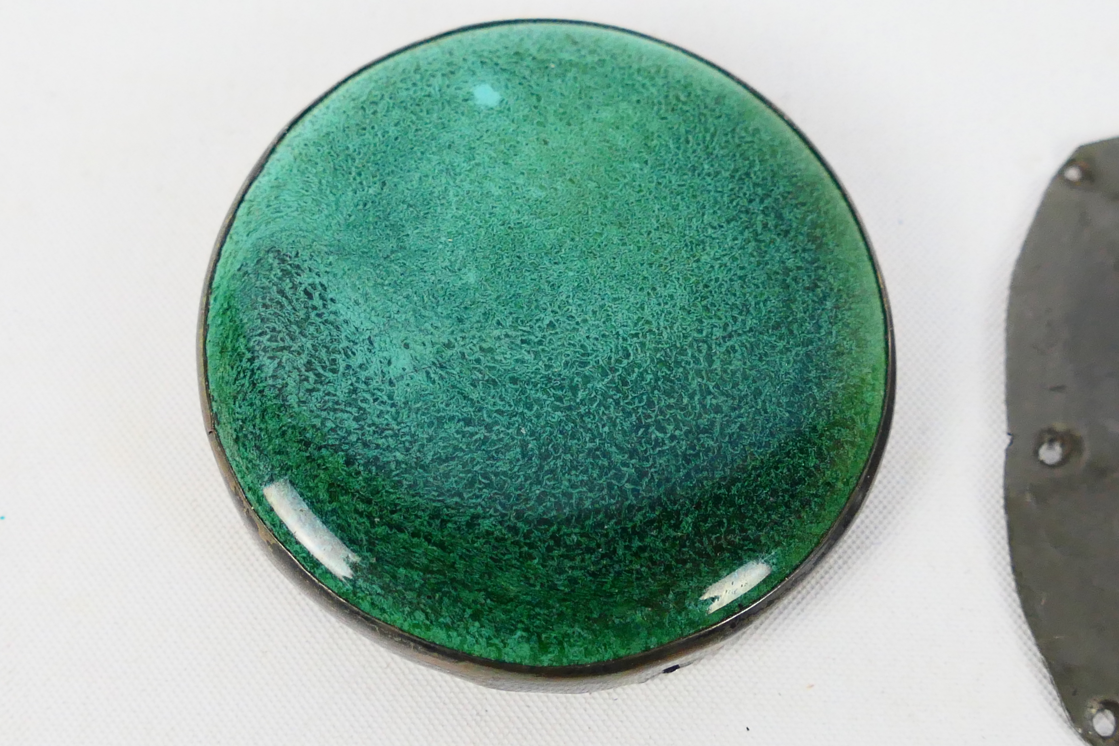 A white metal and ceramic Ruskin brooch of oval form, a similar Kensington Art Ware example, - Image 3 of 5