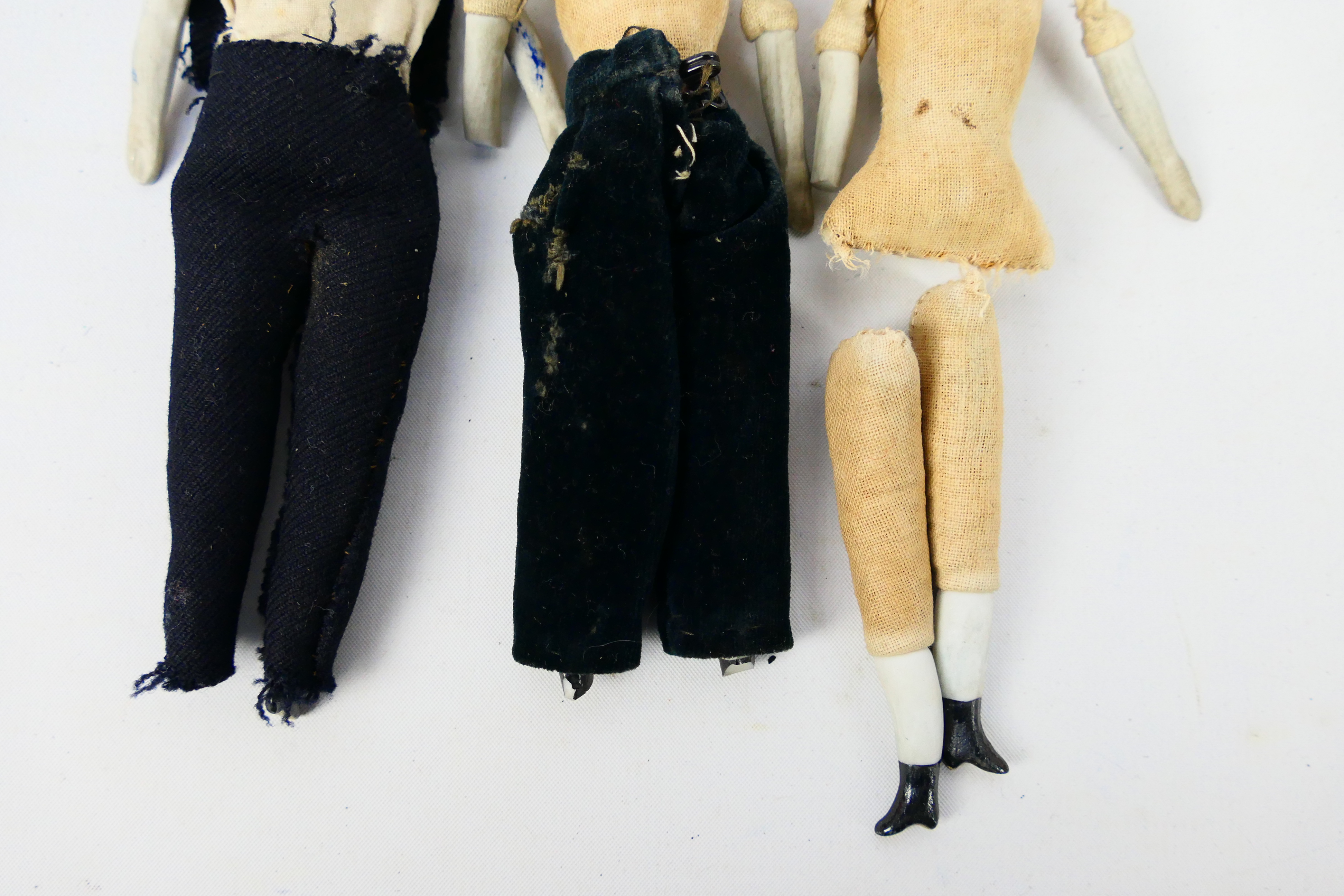 Bisque Male Dolls - 3 x bearded dolls with bisque heads, shoulders and lower limbs and cloth bodies. - Image 9 of 9