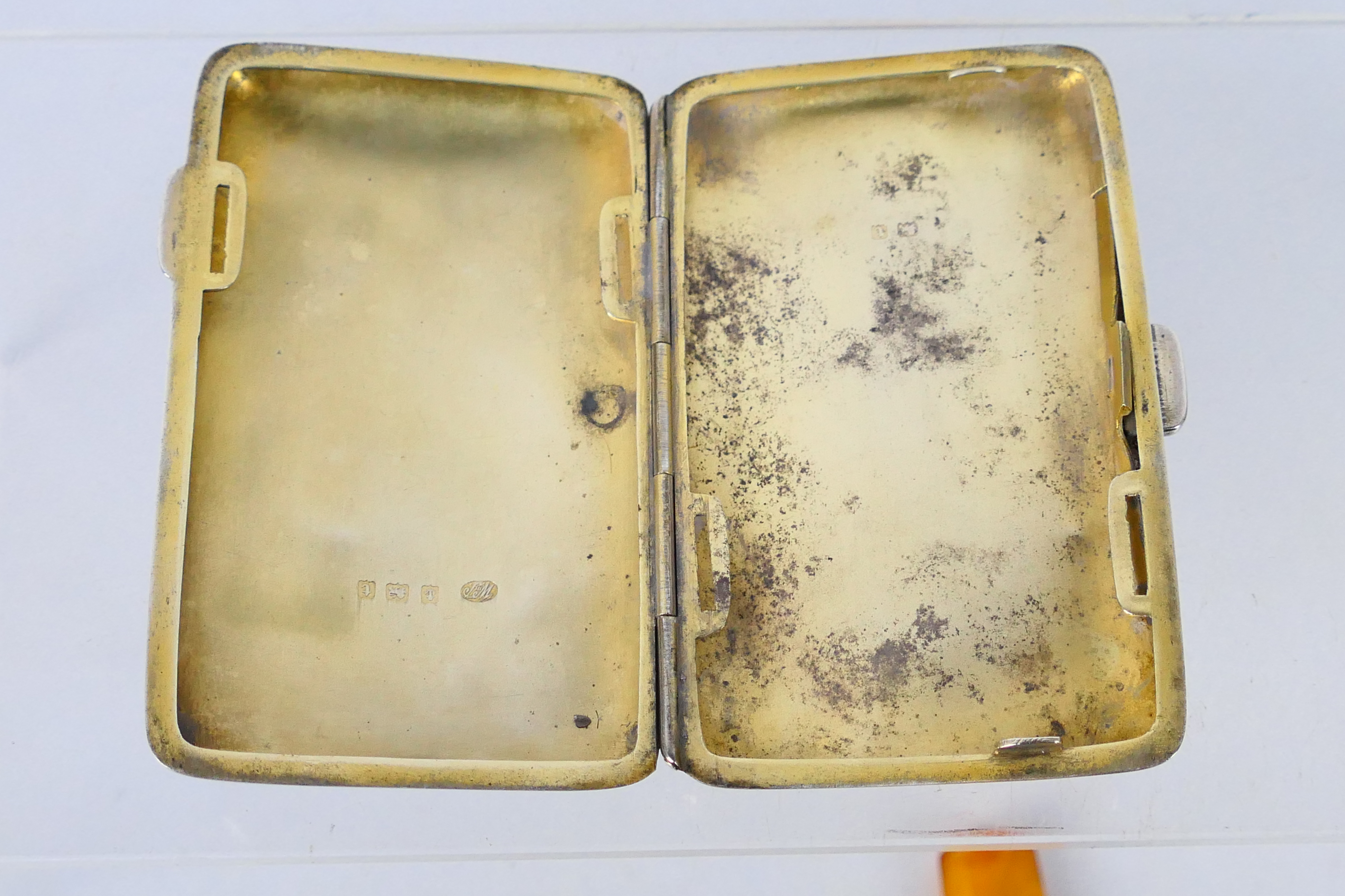 Lot to include a George V silver cigarette case with gilt interior, Birmingham assay 1918, - Image 7 of 8