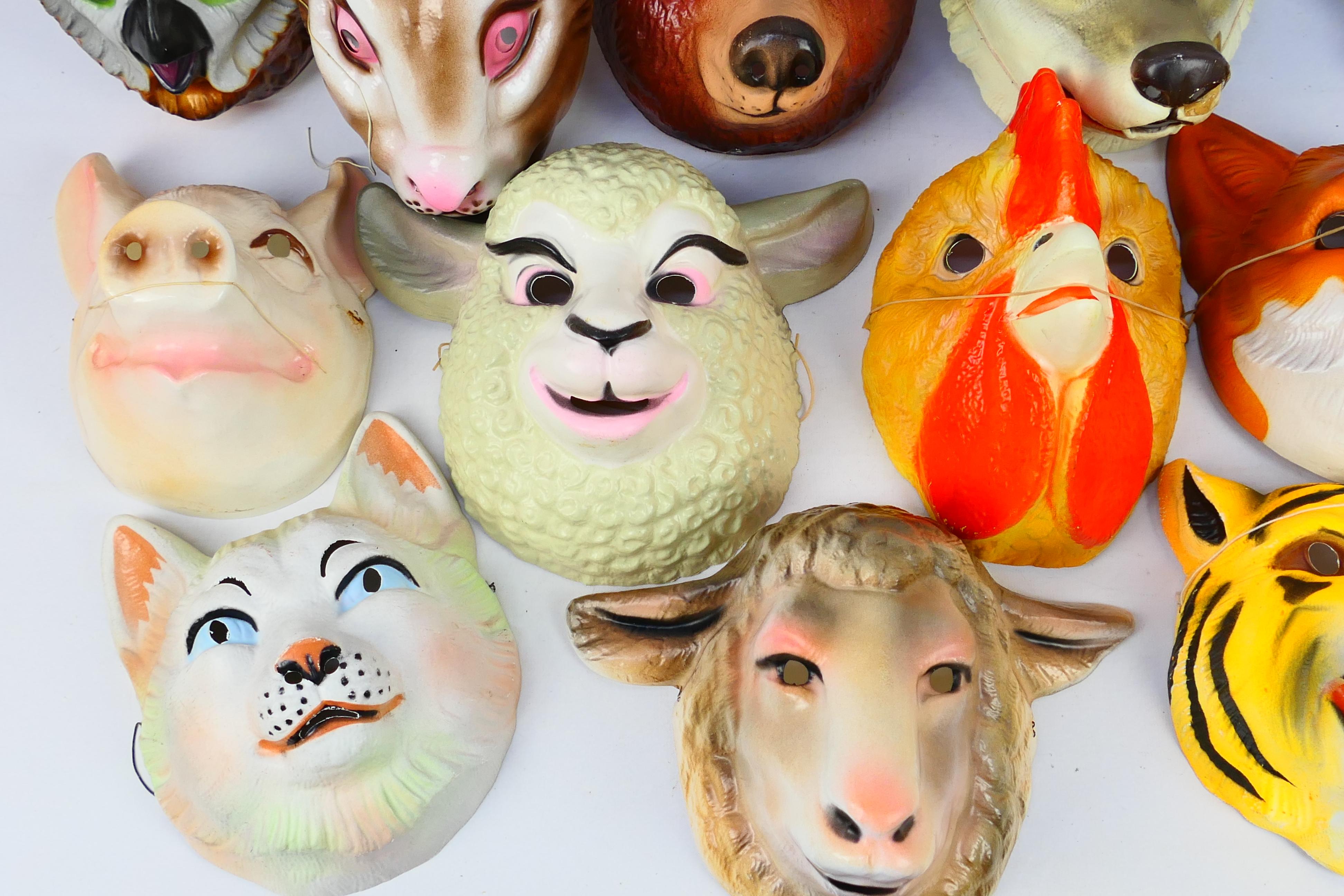 Animal Masks - Costume - An assortment of approximately 14 unboxed and unbranded plastic Animal - Image 4 of 7