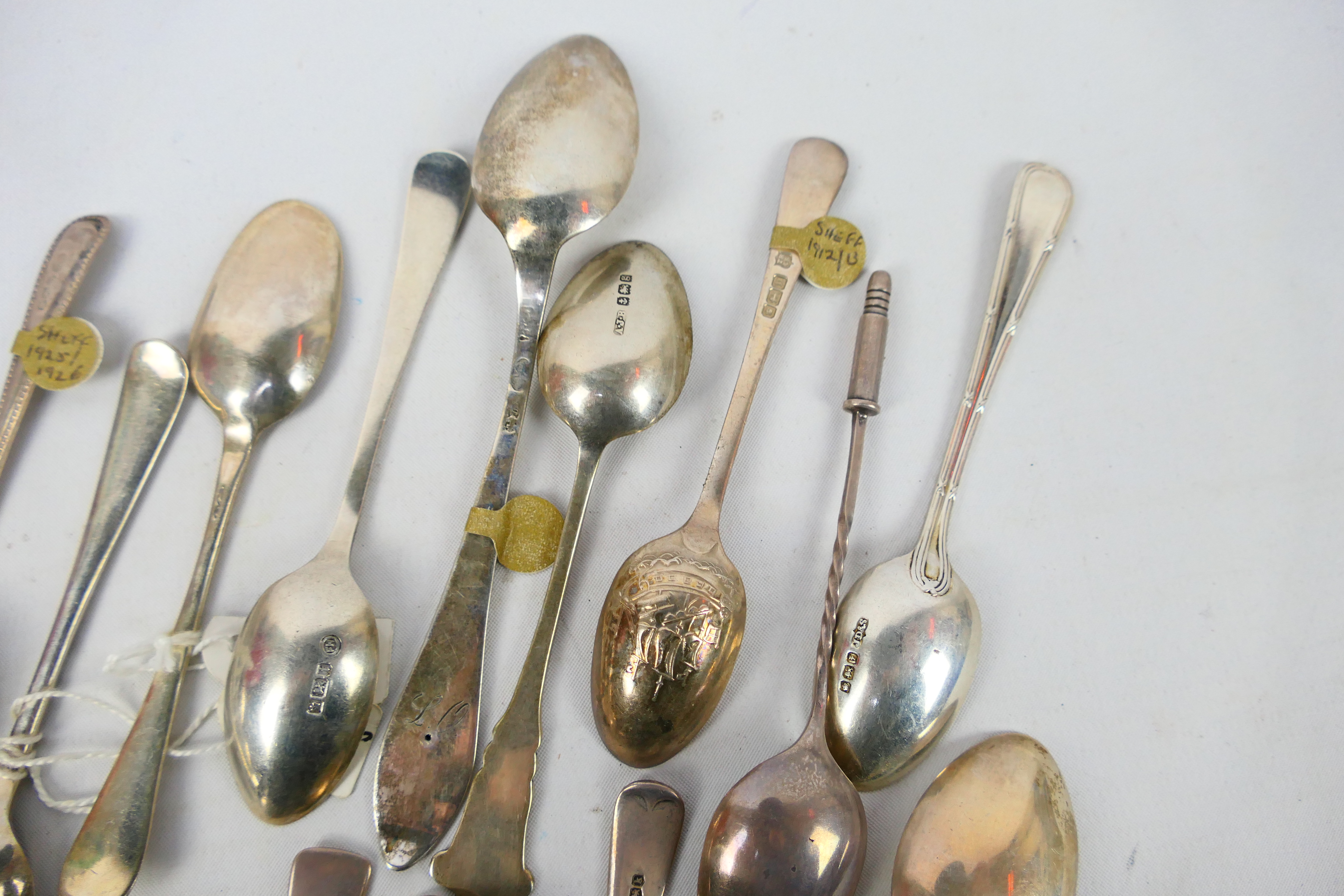 A collection of silver spoons, various assay and date marks, approximately 282 grams / 9 ozt. - Image 10 of 11