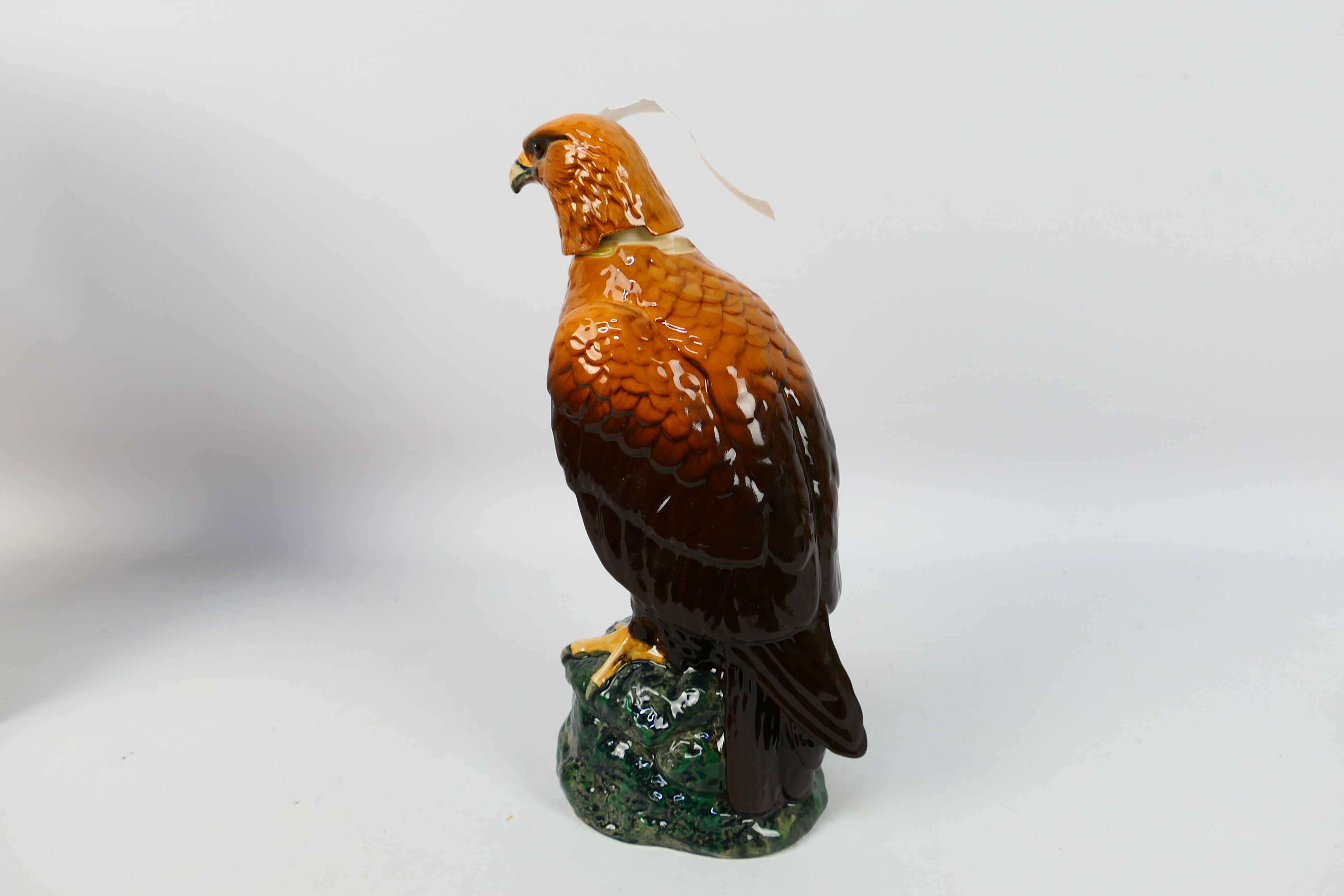 Whyte & Mackay - A ceramic Royal Doulton decanter in the form of a Golden Eagle from the Scottish - Image 5 of 10