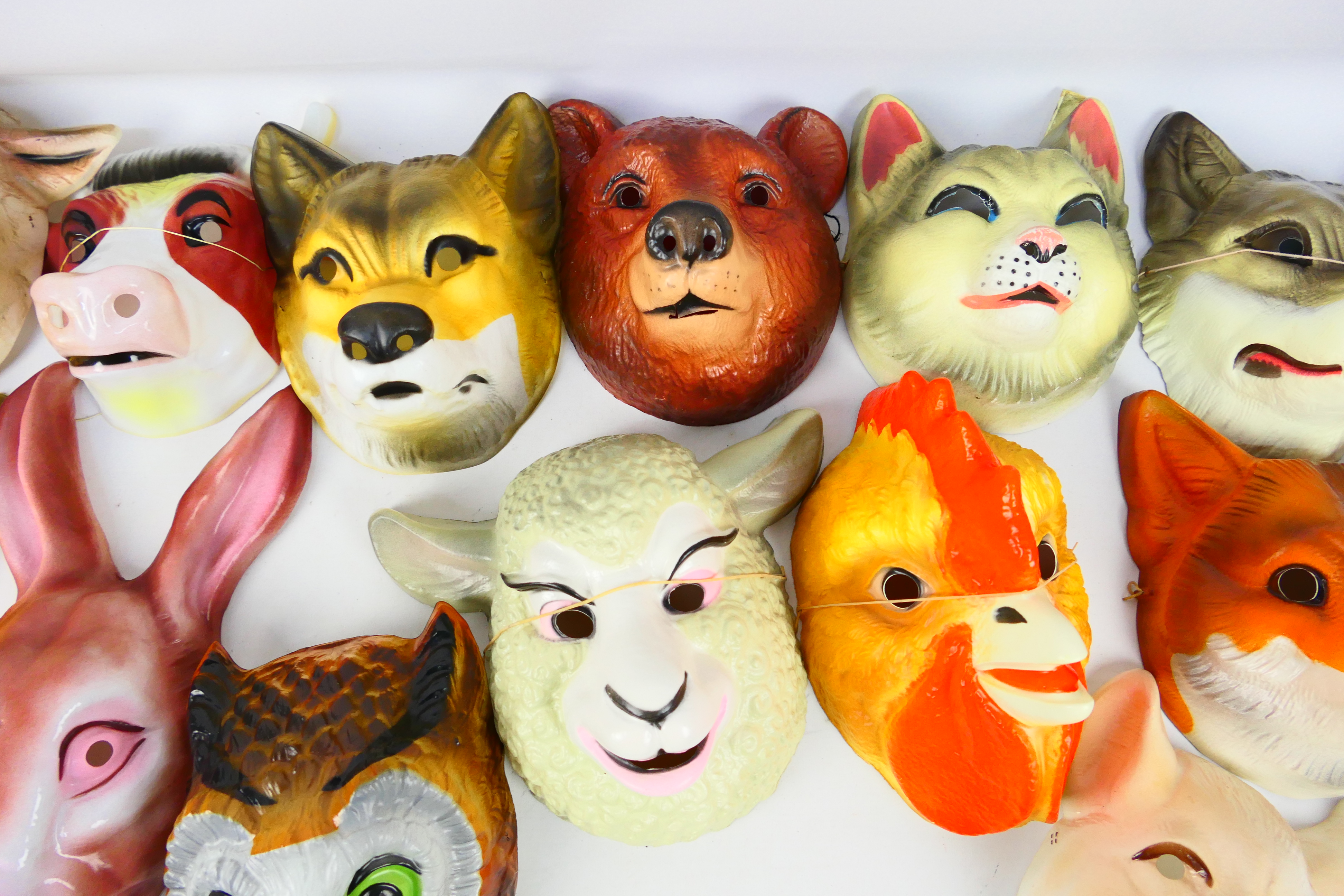 Animal Masks - Costume - An assortment of approximately 14 unboxed and unbranded plastic Animal - Image 4 of 7