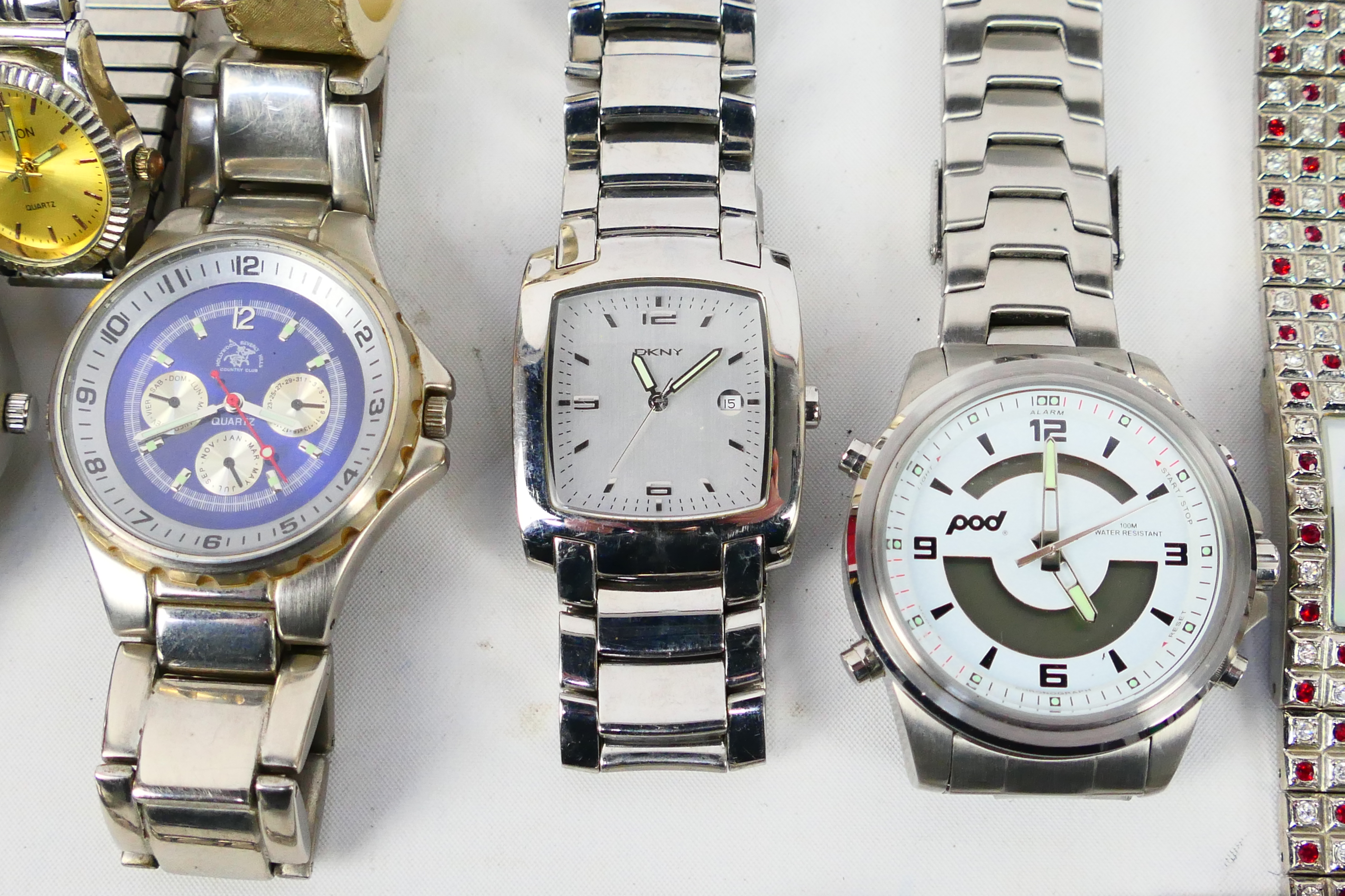 A collection of various wrist watches to include DKNY, Slazenger, Citron, Ben Sherman and other. - Image 6 of 7