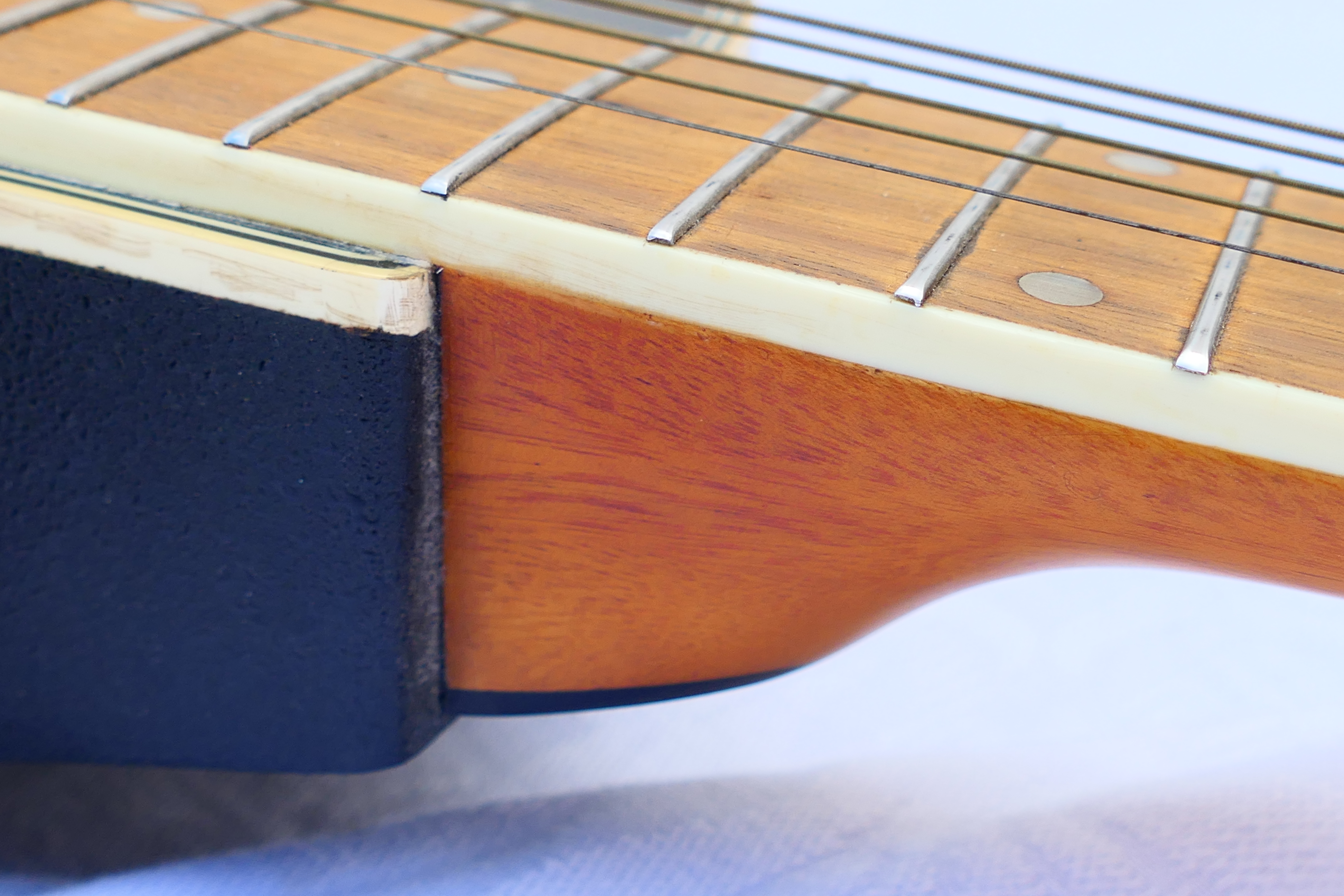 Ashland by Crafter - An electro acoustic guitar, model AFC - 150 / RS. - Image 7 of 11