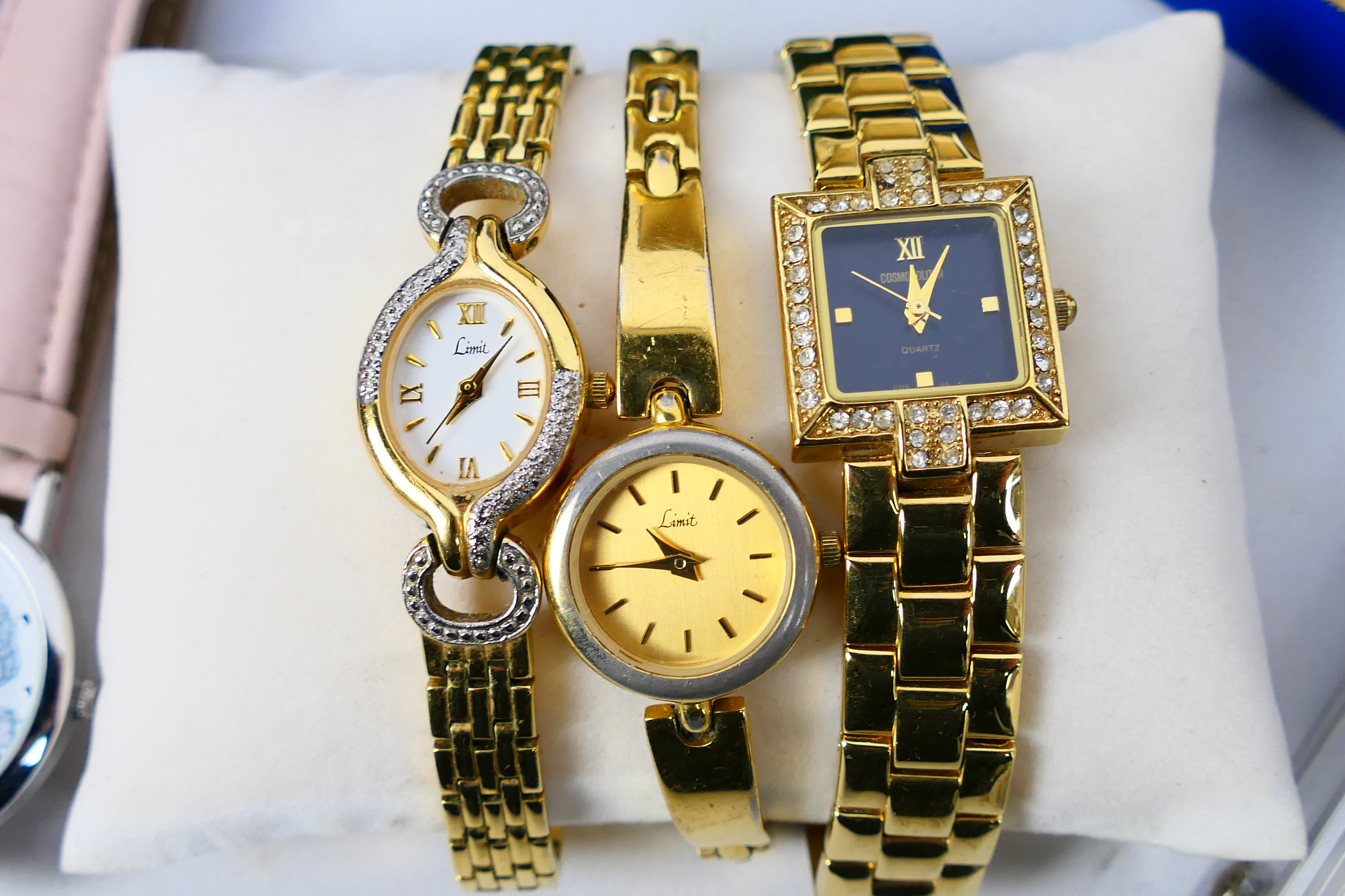 A collection of wrist watches to include Rotary, Sekonda, Limit and other, part boxed. - Image 6 of 9