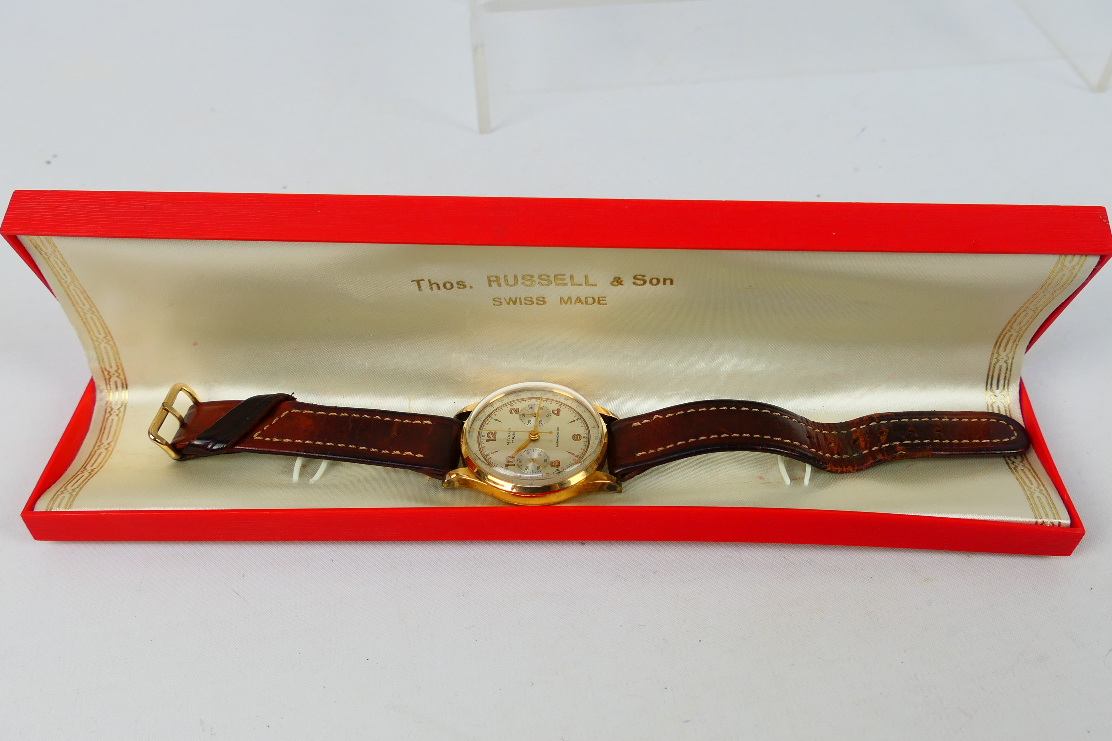 A gentleman's 18ct gold Maxor chronograph wrist watch, 38 mm (d) case, - Image 10 of 10