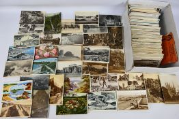 Deltiology - In excess of 500 early to mid-period UK, foreign cards with a few subjects.