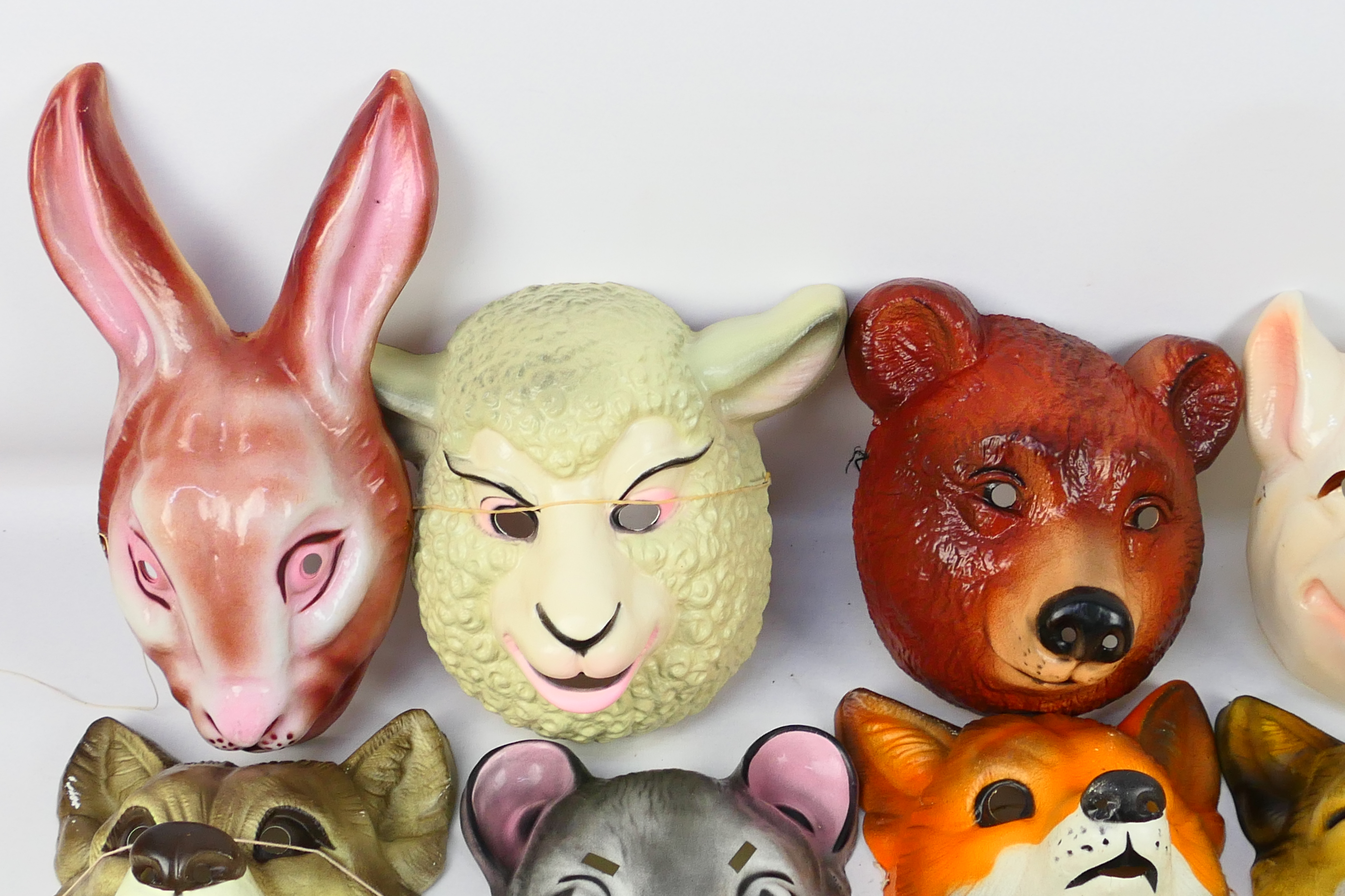 Animal Masks - Costume - An assortment of approximately 14 unboxed and unbranded plastic Animal - Image 2 of 7