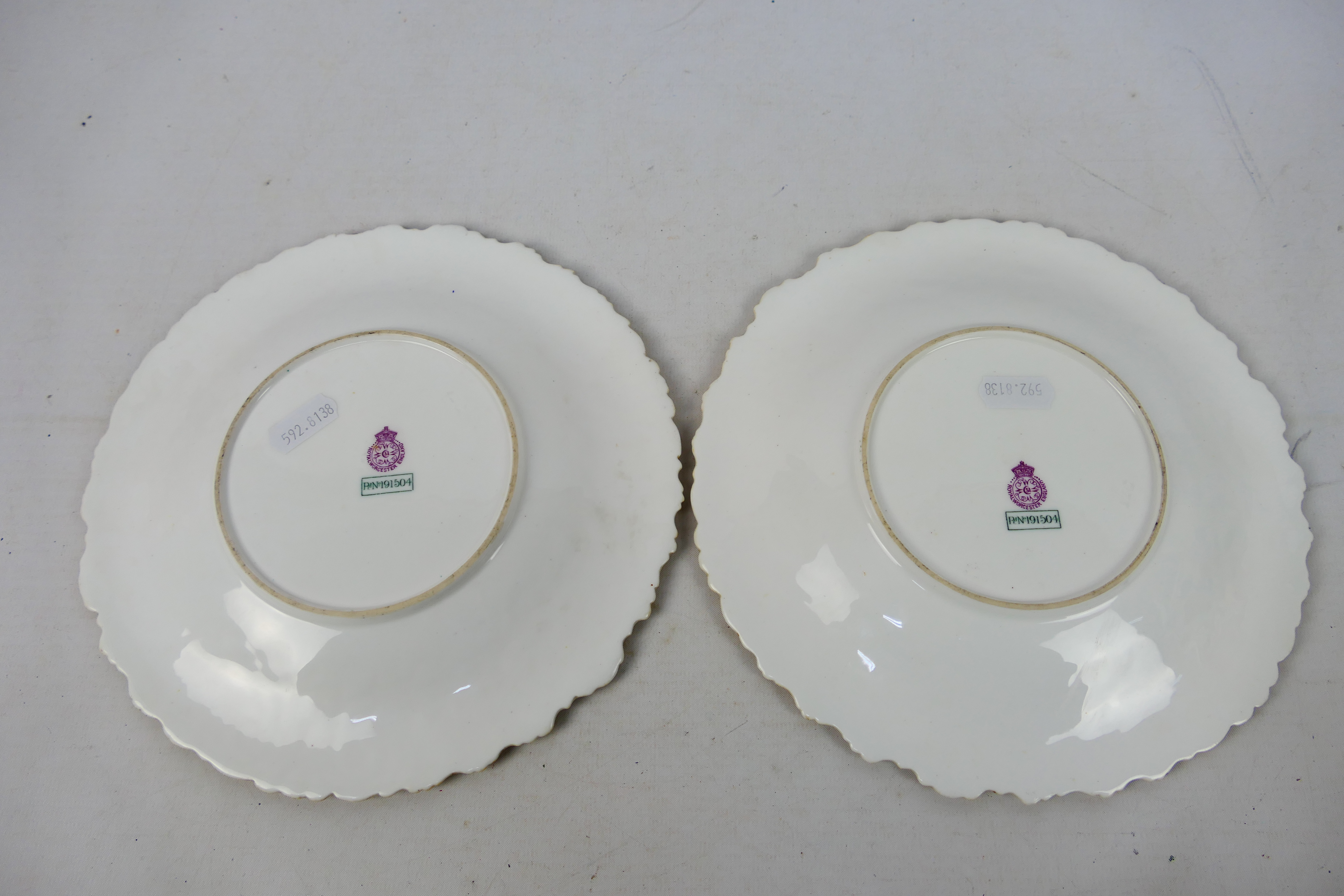 A pair of late 19th century Royal Worcester cabinet plates, - Image 6 of 6