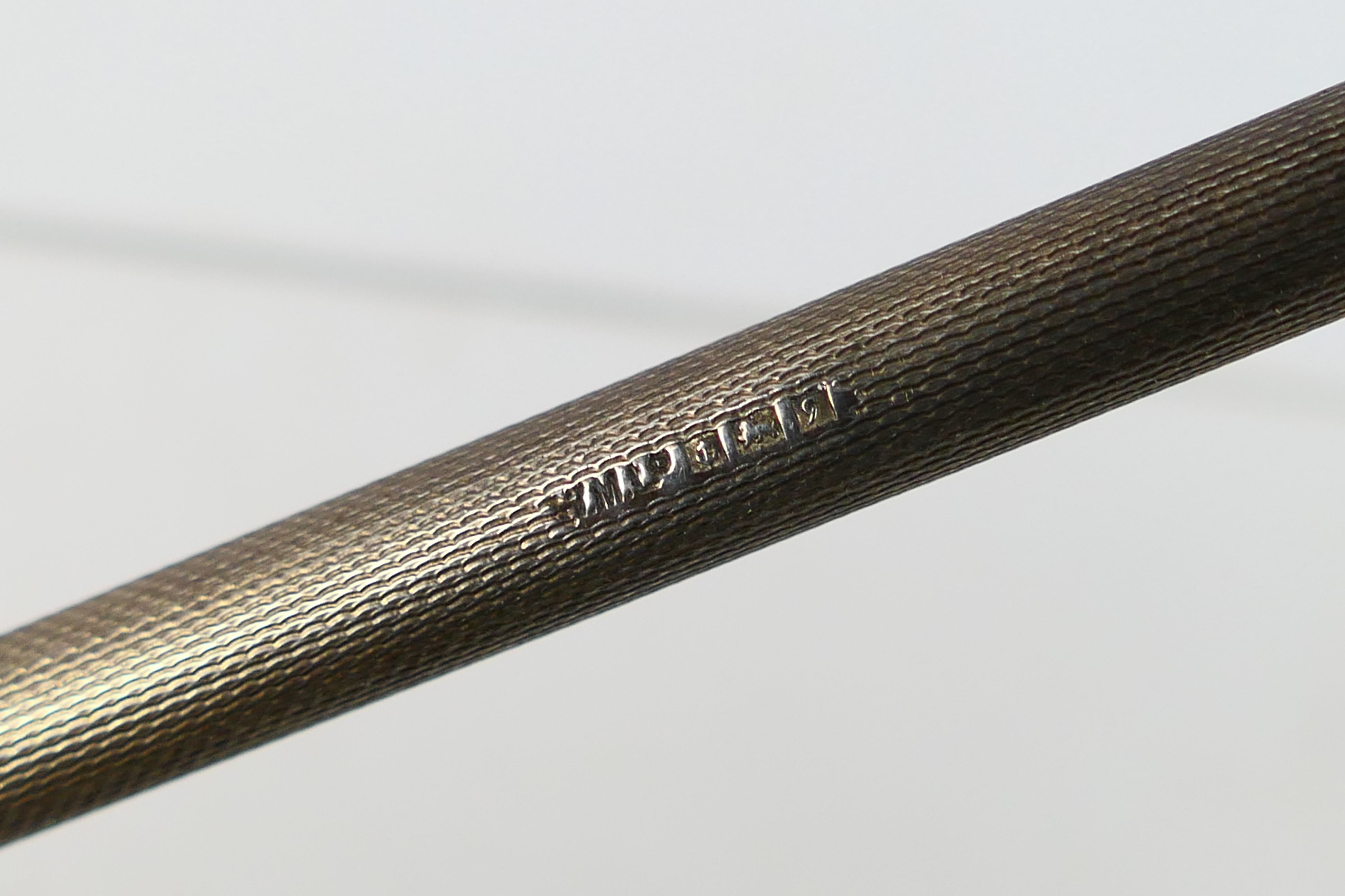 A silver mechanical pencil, Birmingham assay 1956. - Image 4 of 4