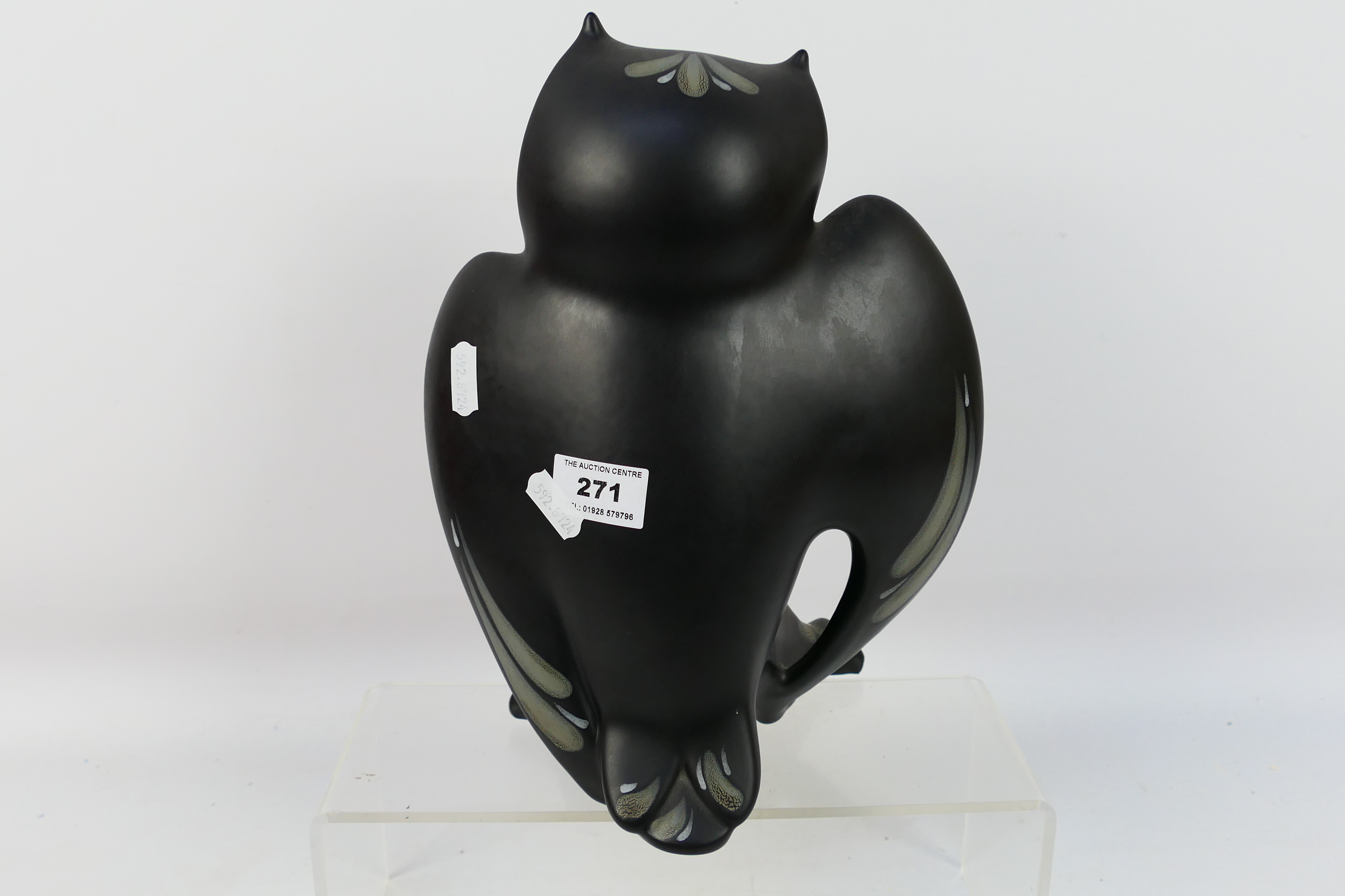 Agullo de C for Porta Celi, a stylised ceramic owl figure and matte black glaze, - Image 4 of 6