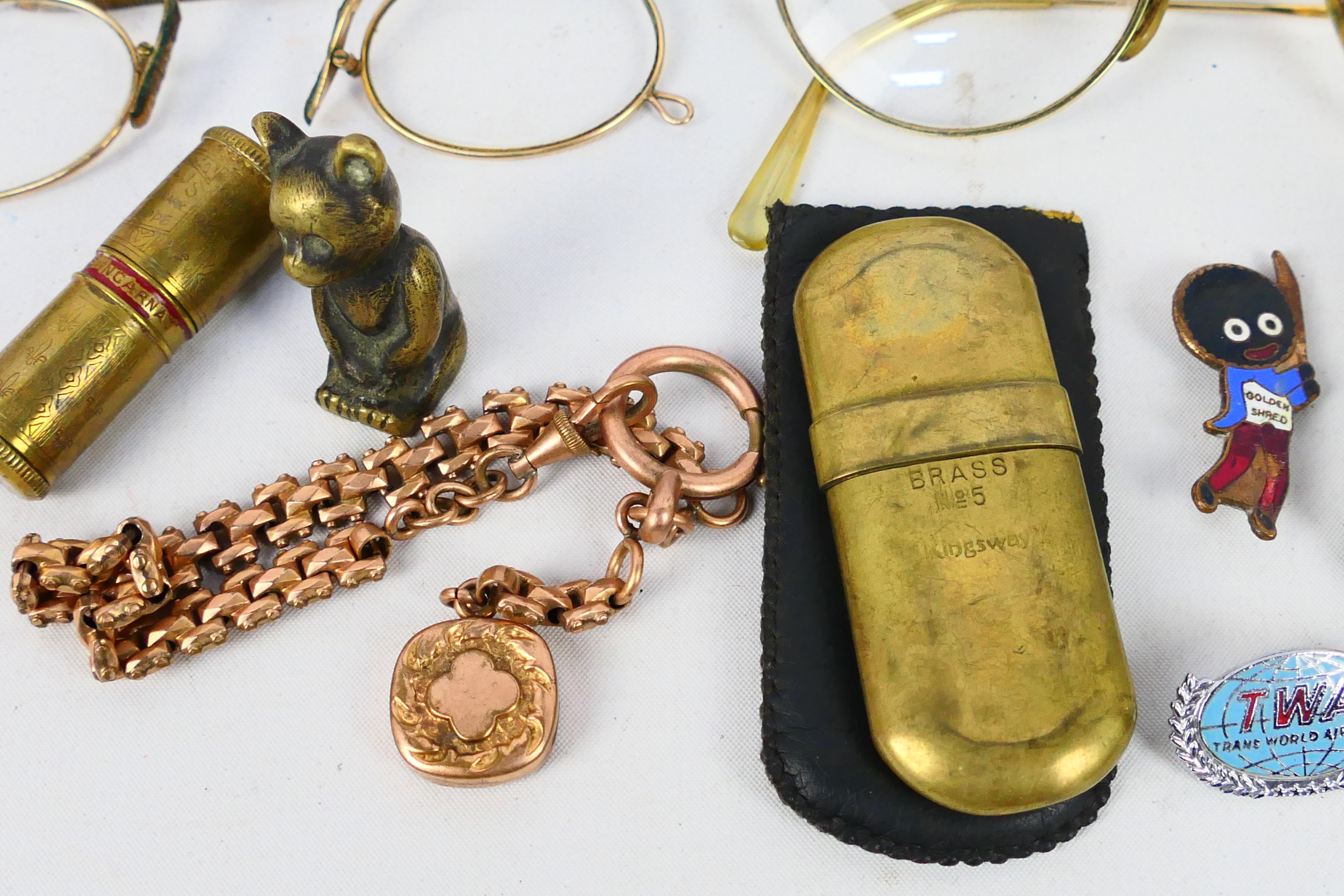 mixed collectables to include Algha 20 half moon spectacles, two Acme Thunderer whistles and other. - Image 4 of 6