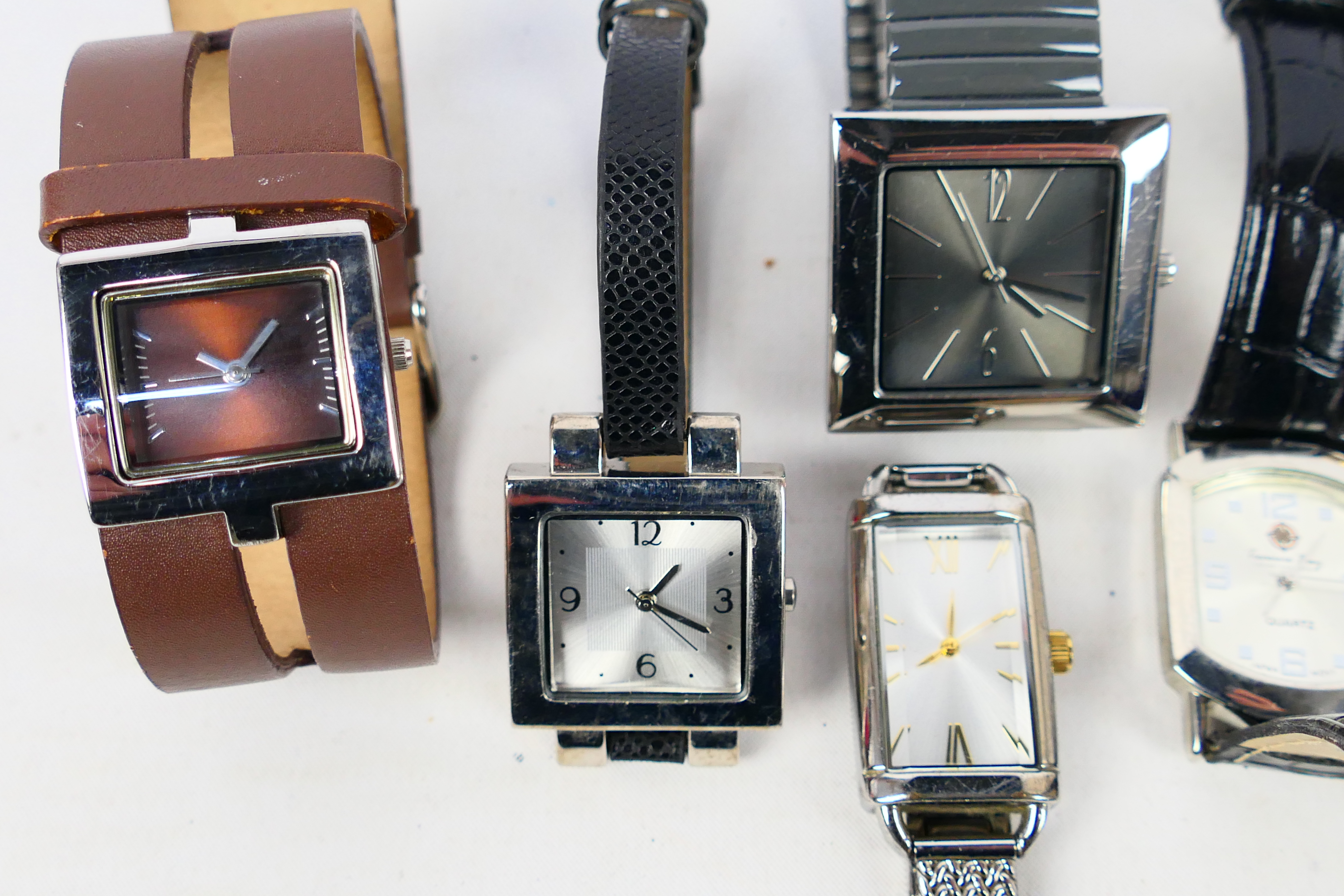 A collection of various wrist watches. - Image 2 of 6