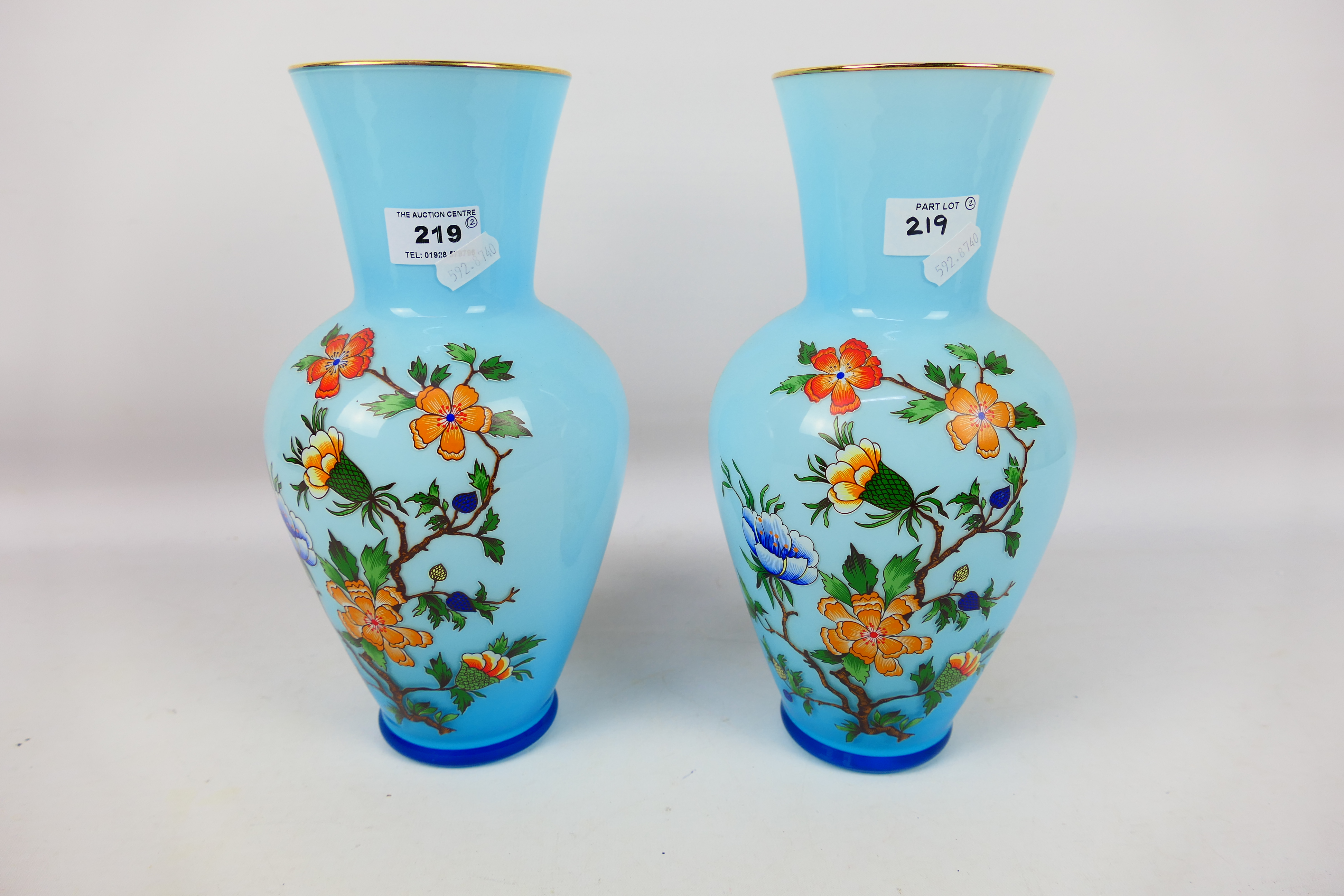 A pair of glass vases with floral decoration, approximately 28 cm (h). [2]. - Image 3 of 4