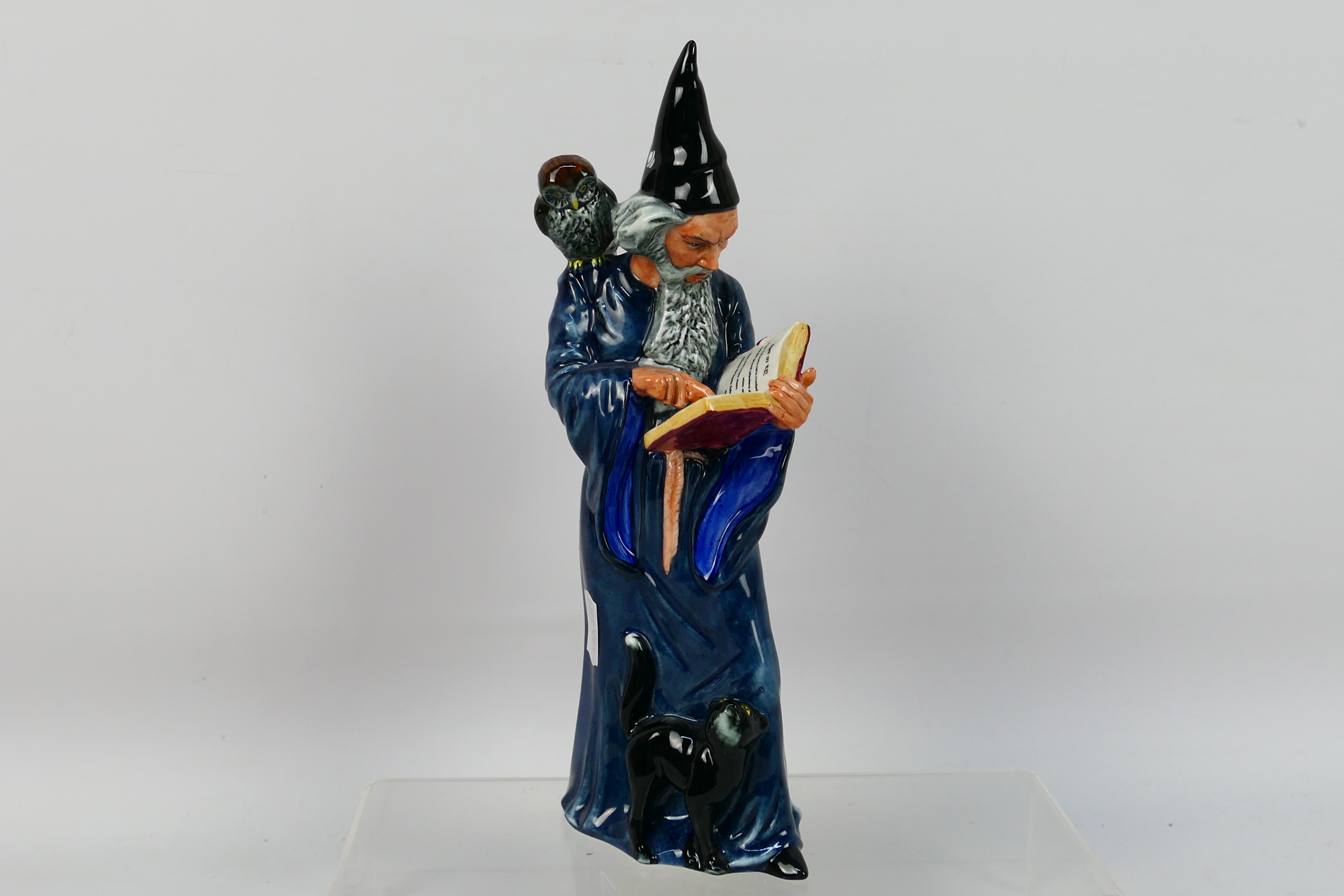 A Royal Doulton figure # HN2877, The Wizard, approximately 25 cm (h).