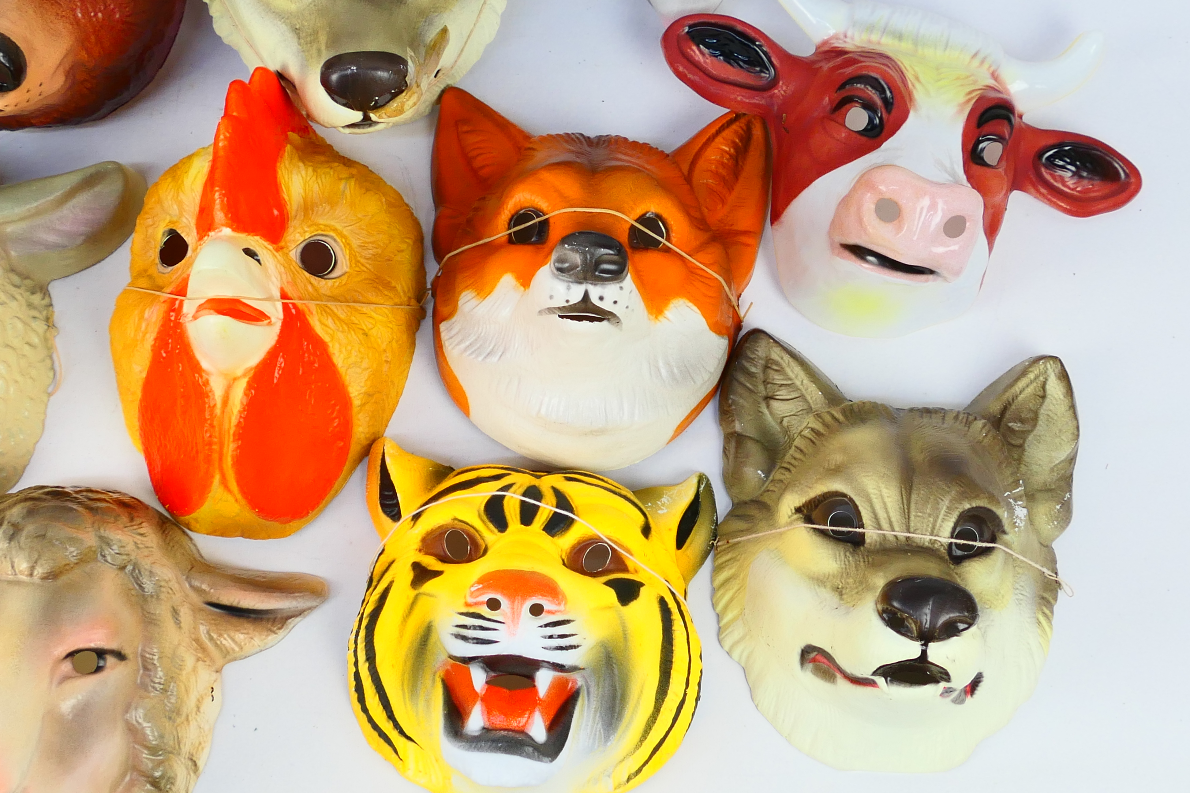 Animal Masks - Costume - An assortment of approximately 14 unboxed and unbranded plastic Animal - Image 6 of 7