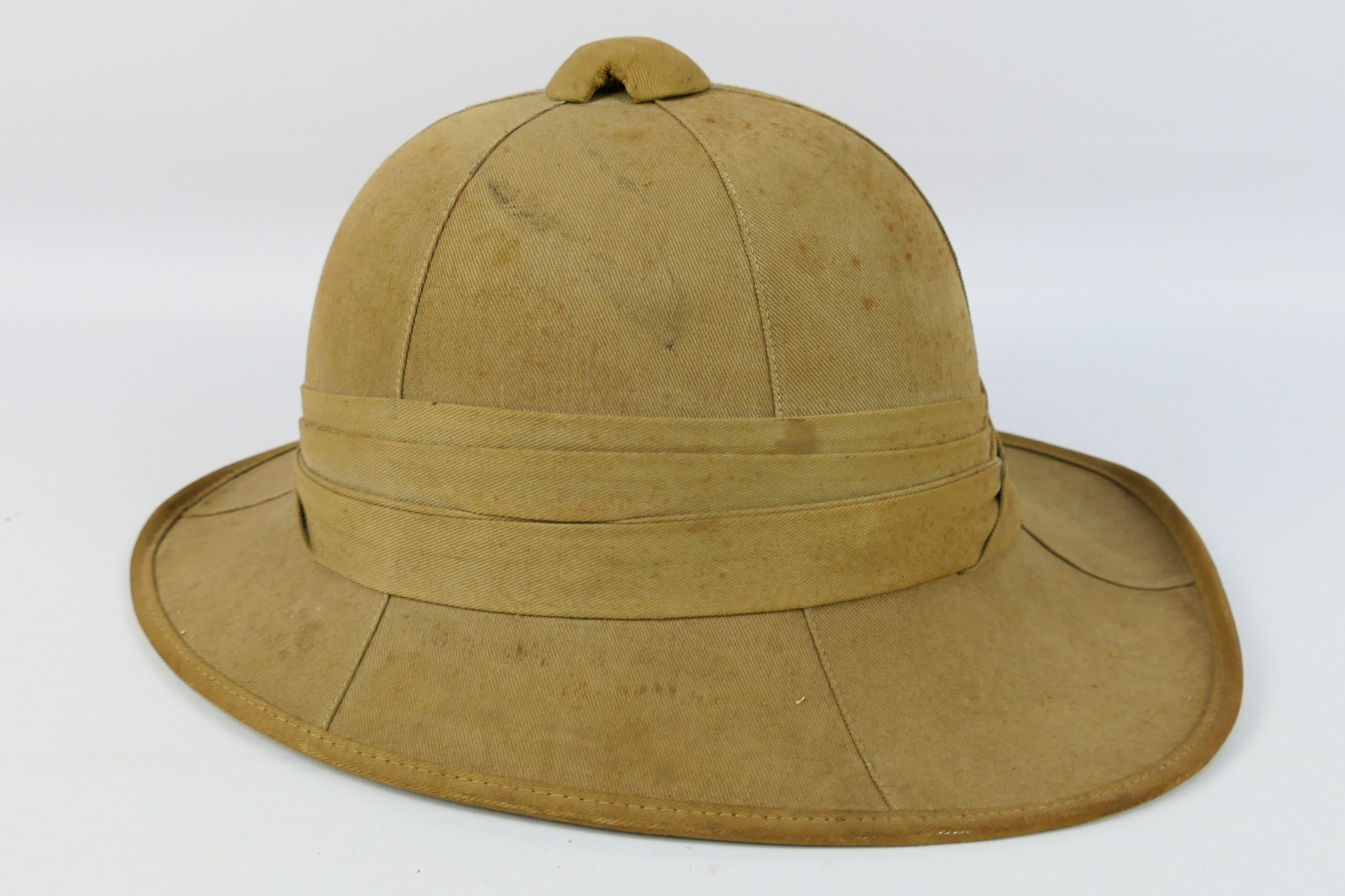 A World War Two (WWII) British Pith Helmet, dated 1942 and maker marked 'Failsworth Hats Ltd'. - Image 2 of 4