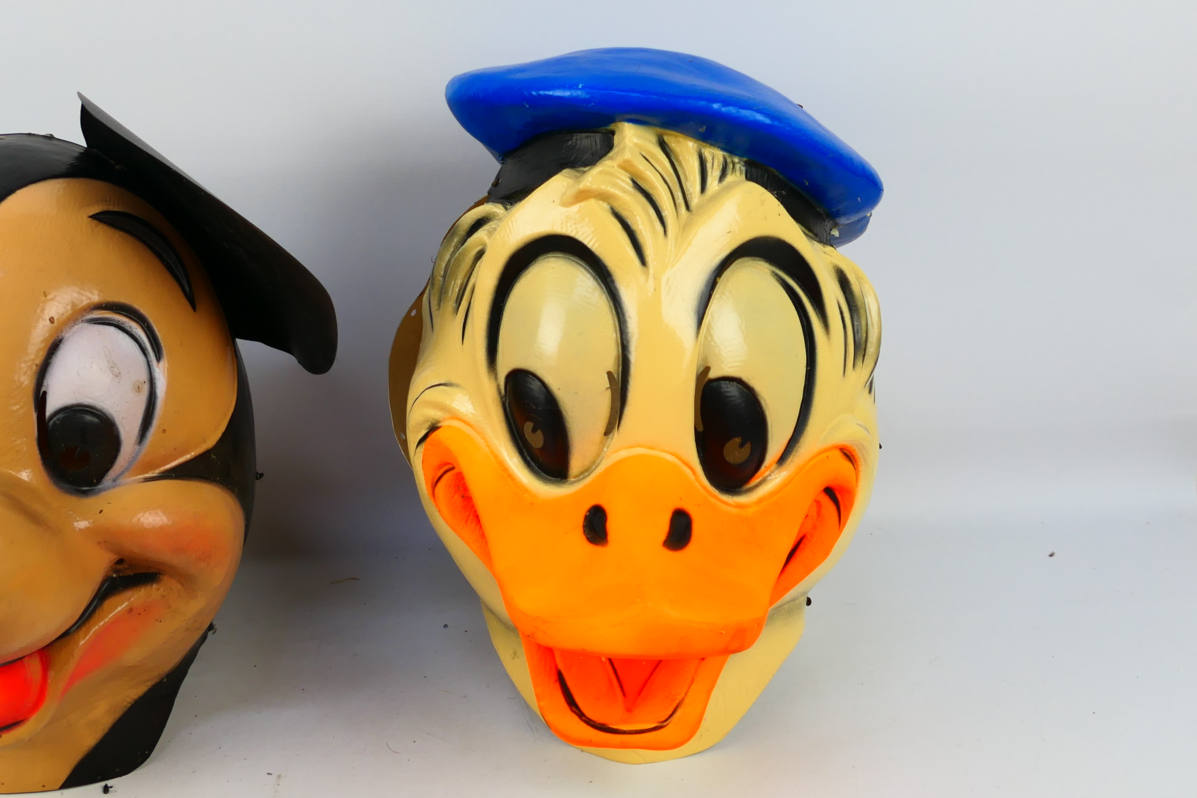 Disney - Mask - Costume - A pair of Disney Full head plastic masks comprising of Mickey Mouse and - Image 3 of 6