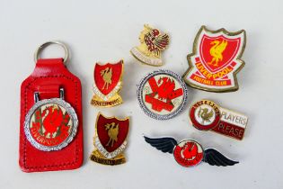Liverpool Football Club - A small quantity of vintage pin badges,