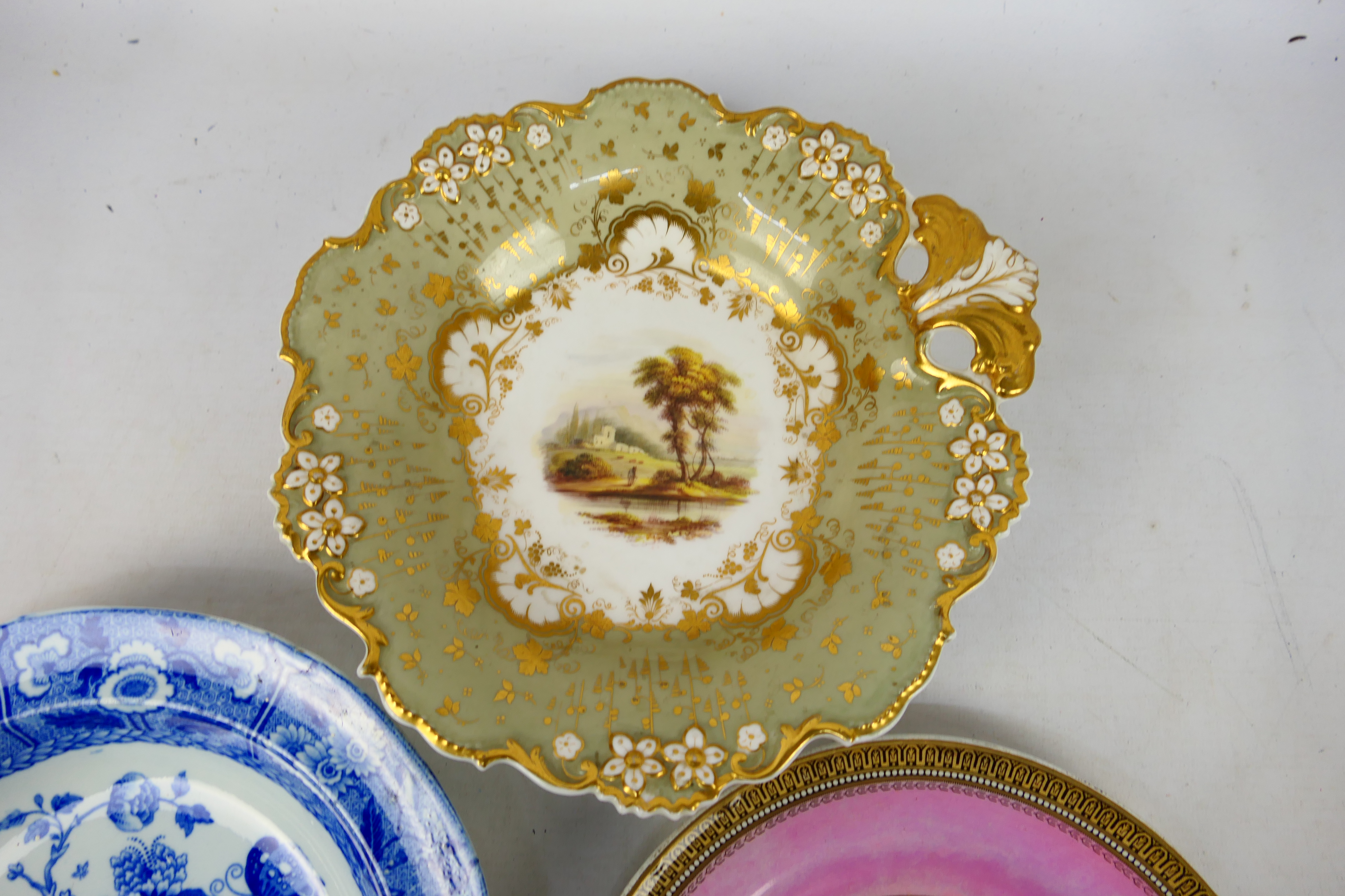 Lot to include a Prattware Sebastopol cabinet plate, - Image 2 of 8