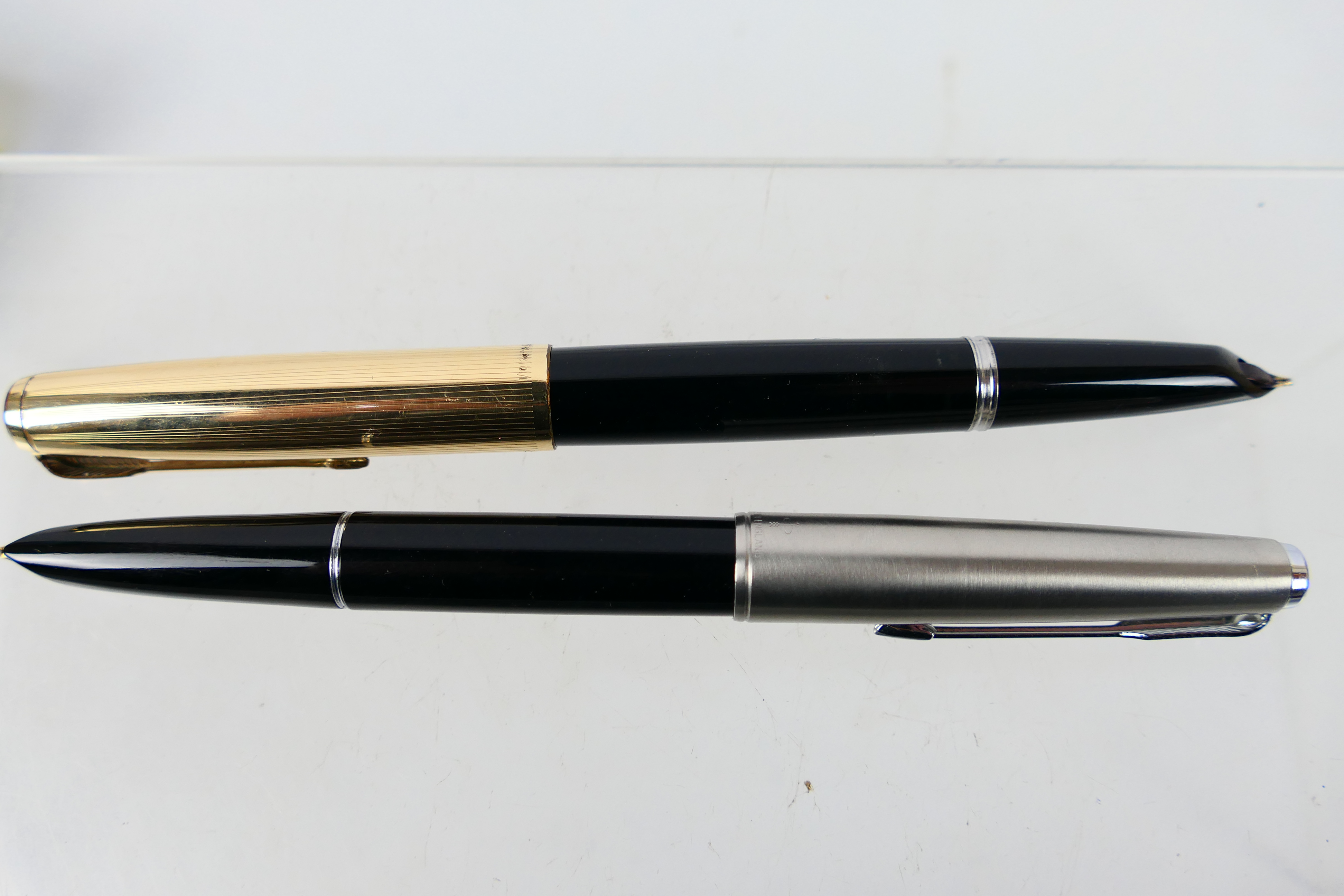 Two Parker fountain pens to include a Parker 51 with service receipt. - Image 2 of 6