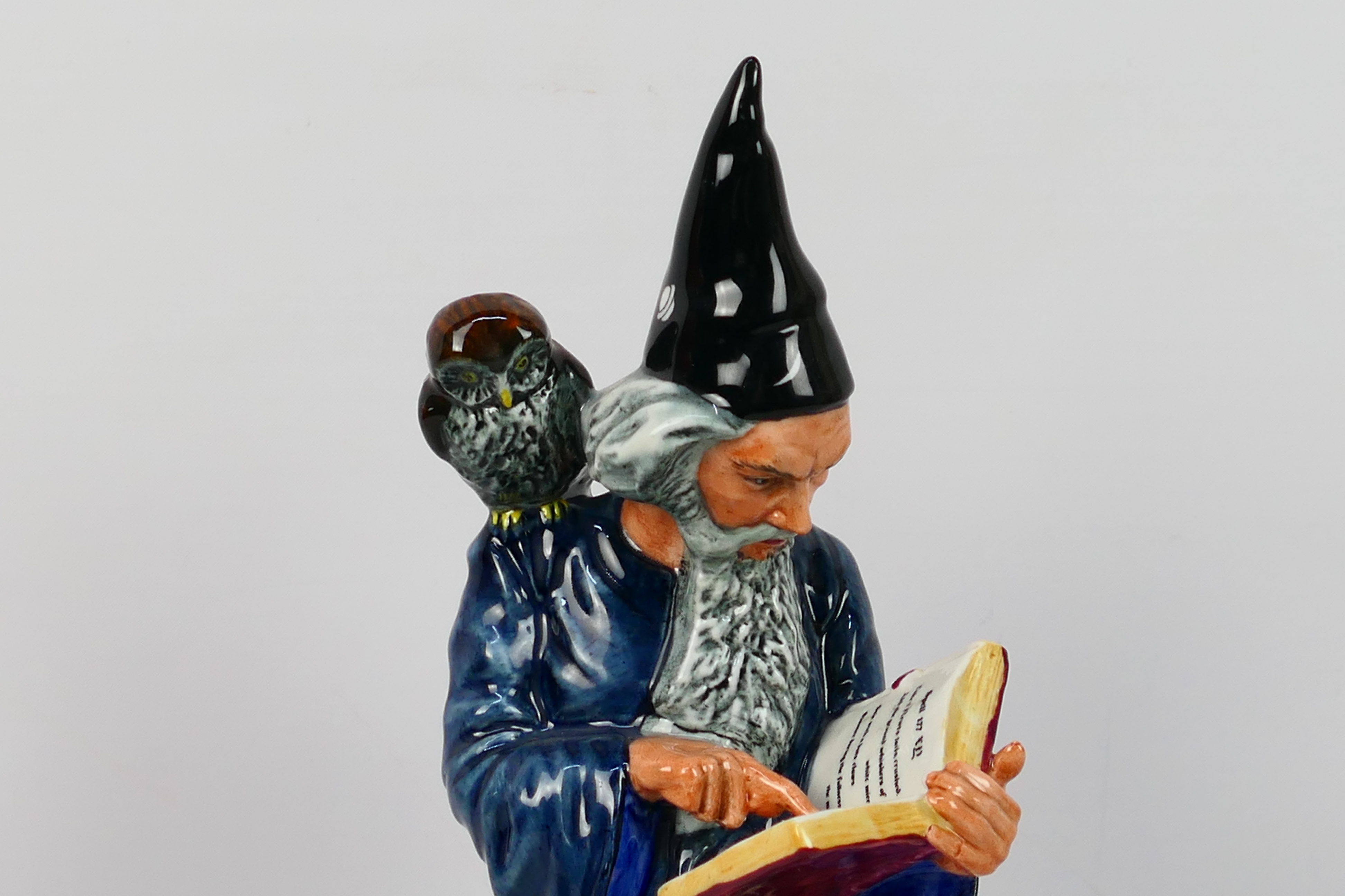 A Royal Doulton figure # HN2877, The Wizard, approximately 25 cm (h). - Image 2 of 6