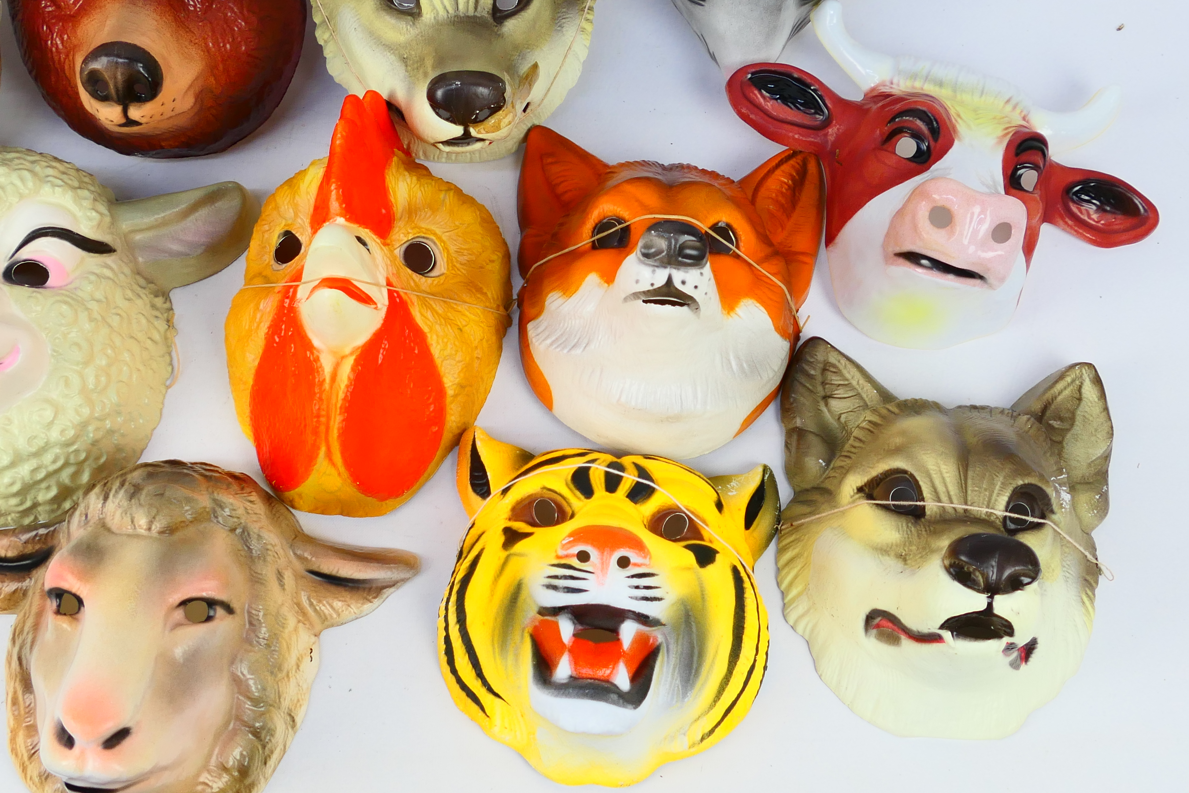 Animal Masks - Costume - An assortment of approximately 14 unboxed and unbranded plastic Animal - Image 5 of 7