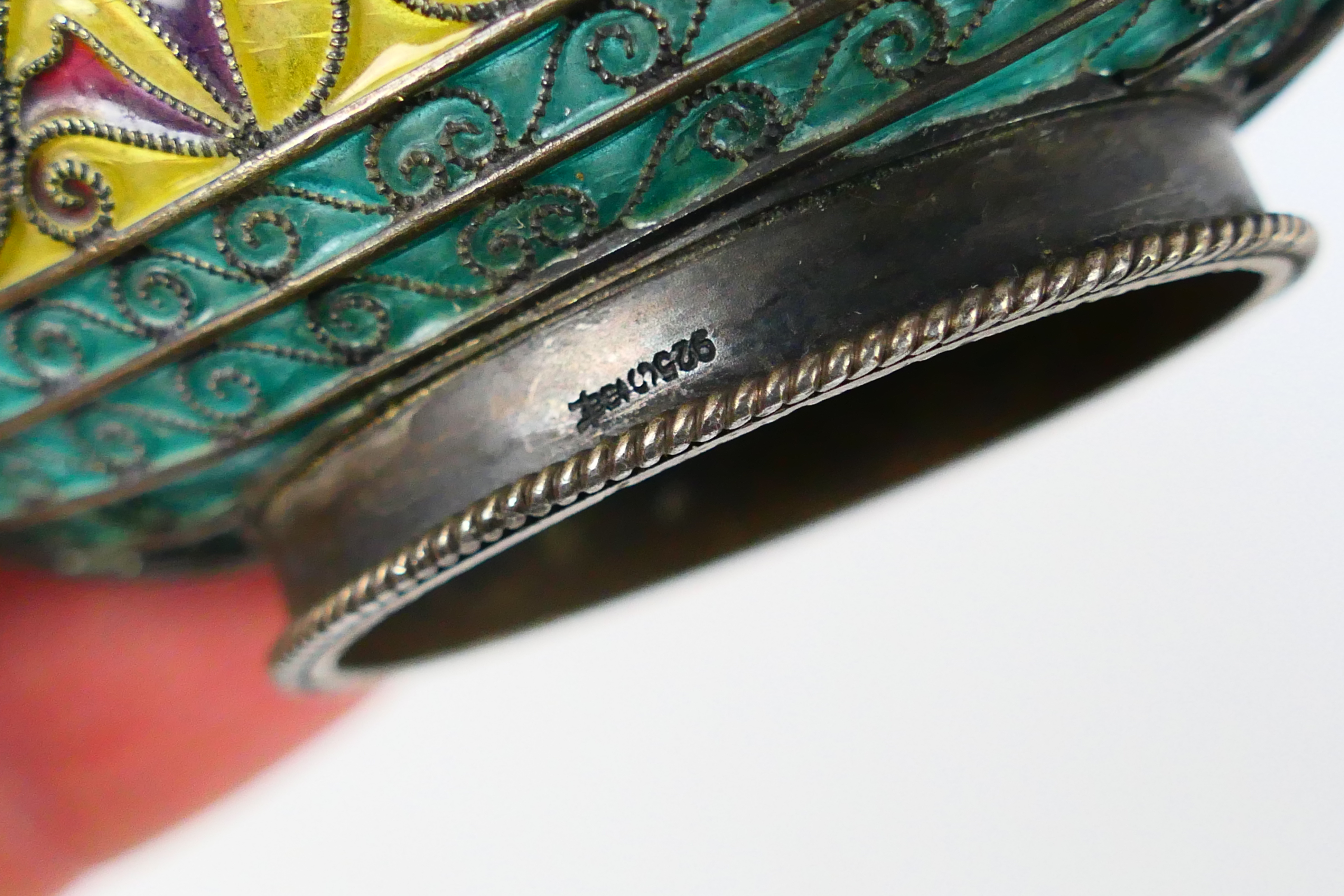 A pair of white metal Viking ships. Glass multi-coloured patterns. Both stamped 925. - Image 9 of 10