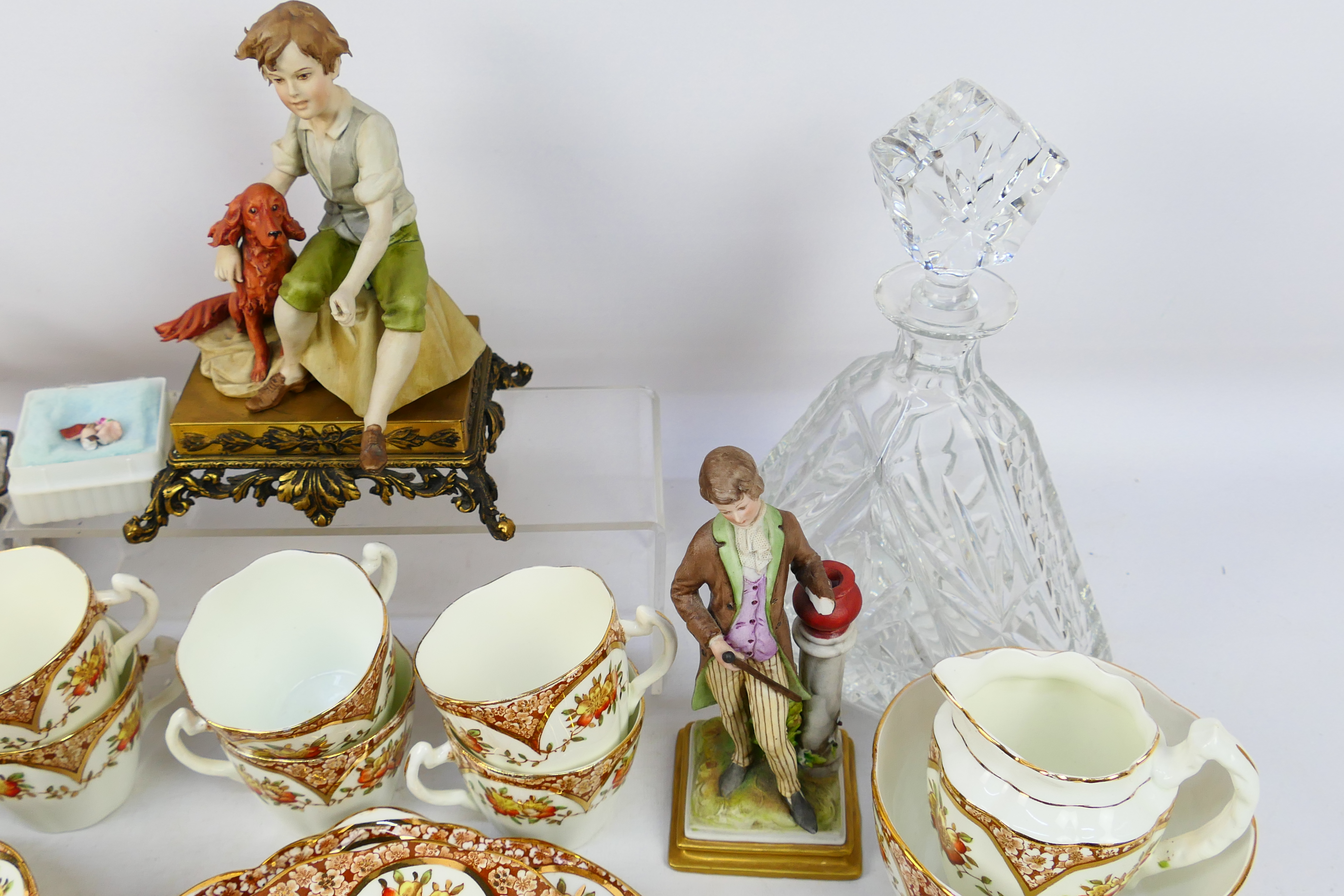 Lot to include late 19th or early 20th century tea wares, decanter, cruet set, Capodimonte figures. - Image 6 of 7