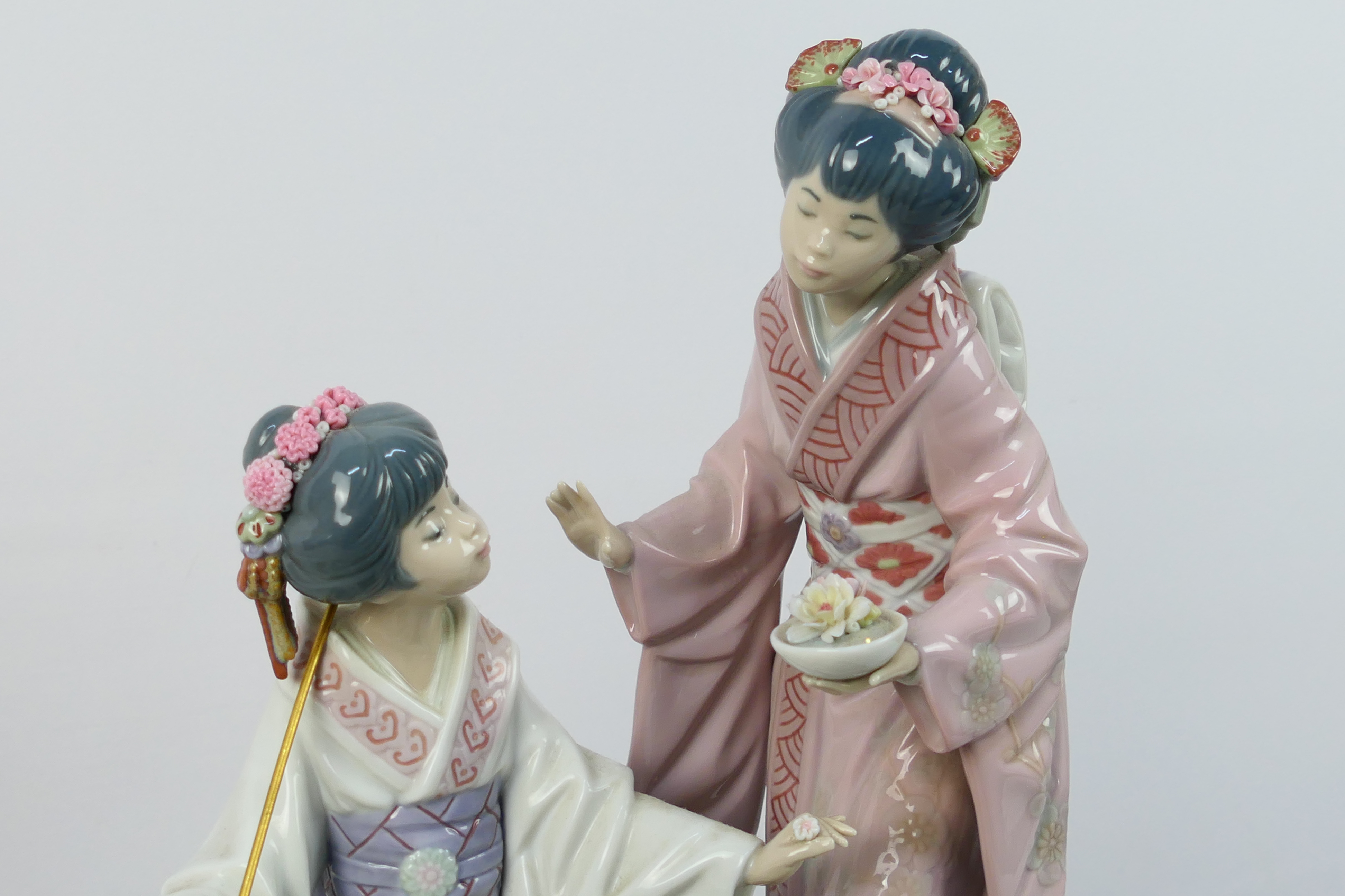 Lladro - A large group entitled Springtime In Japan, # 1445, - Image 2 of 12