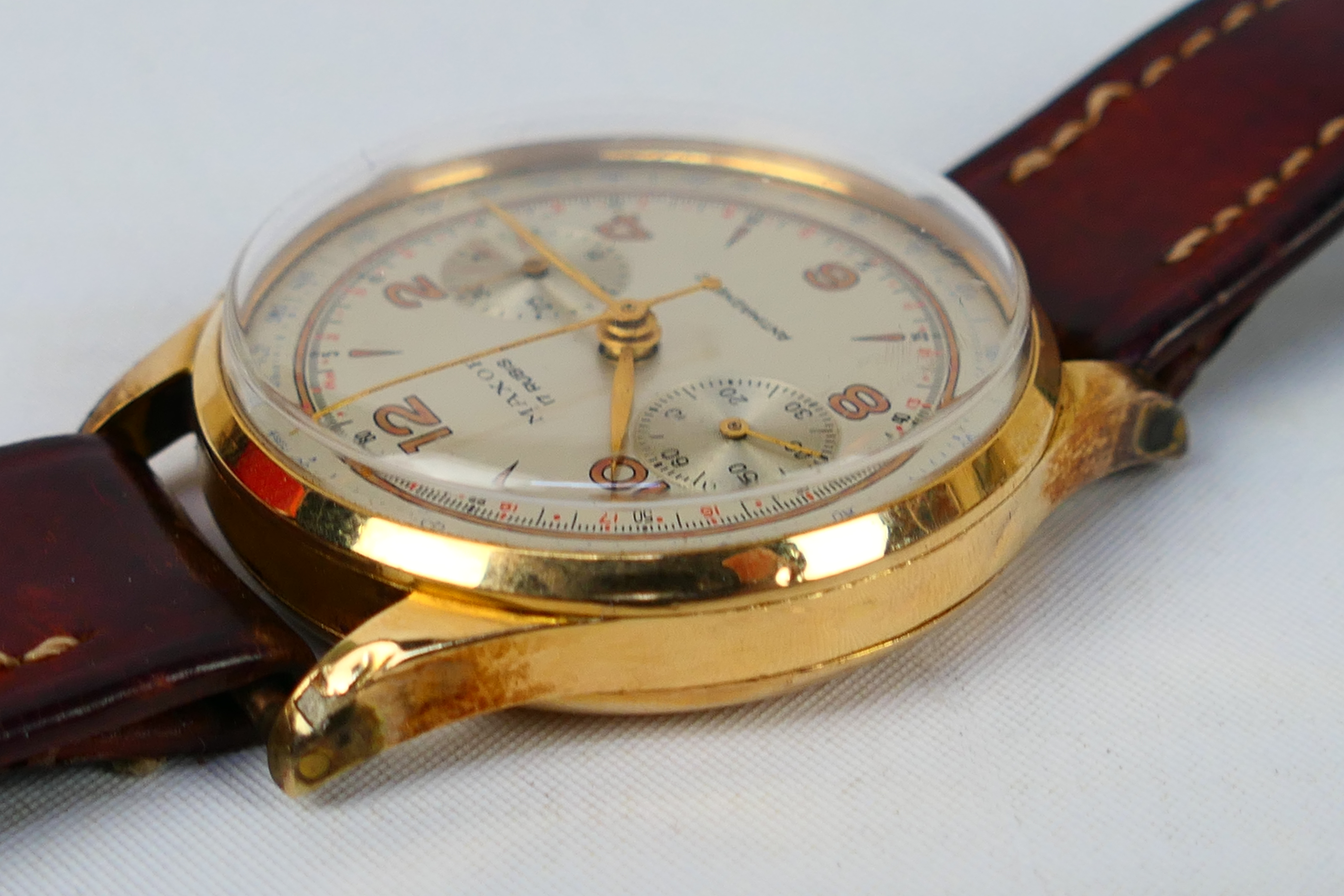 A gentleman's 18ct gold Maxor chronograph wrist watch, 38 mm (d) case, - Image 5 of 10