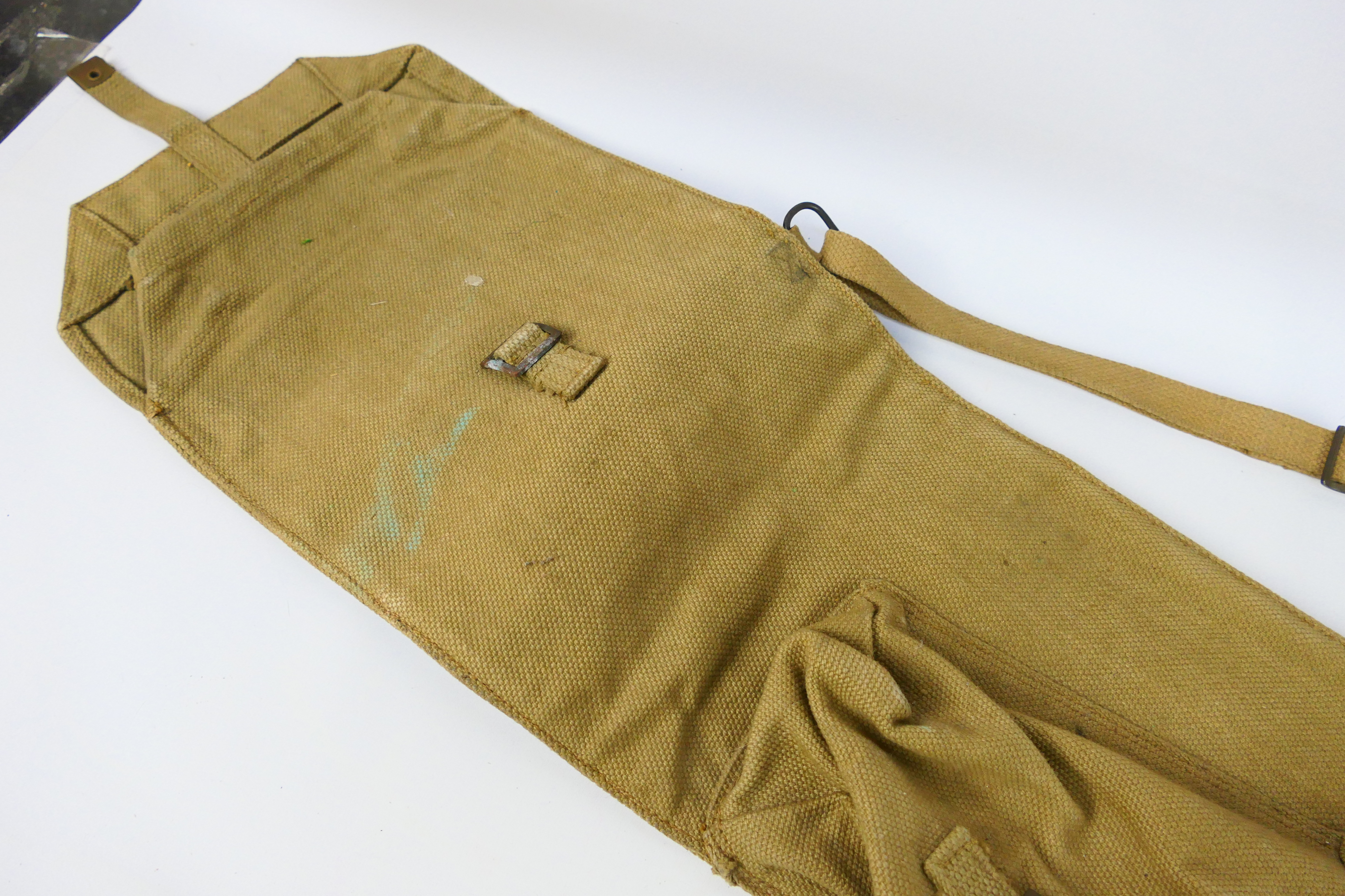 A British World War Two (WW2) 1942 Lee Enfield Sniper Rifle webbing cover. - Image 2 of 7
