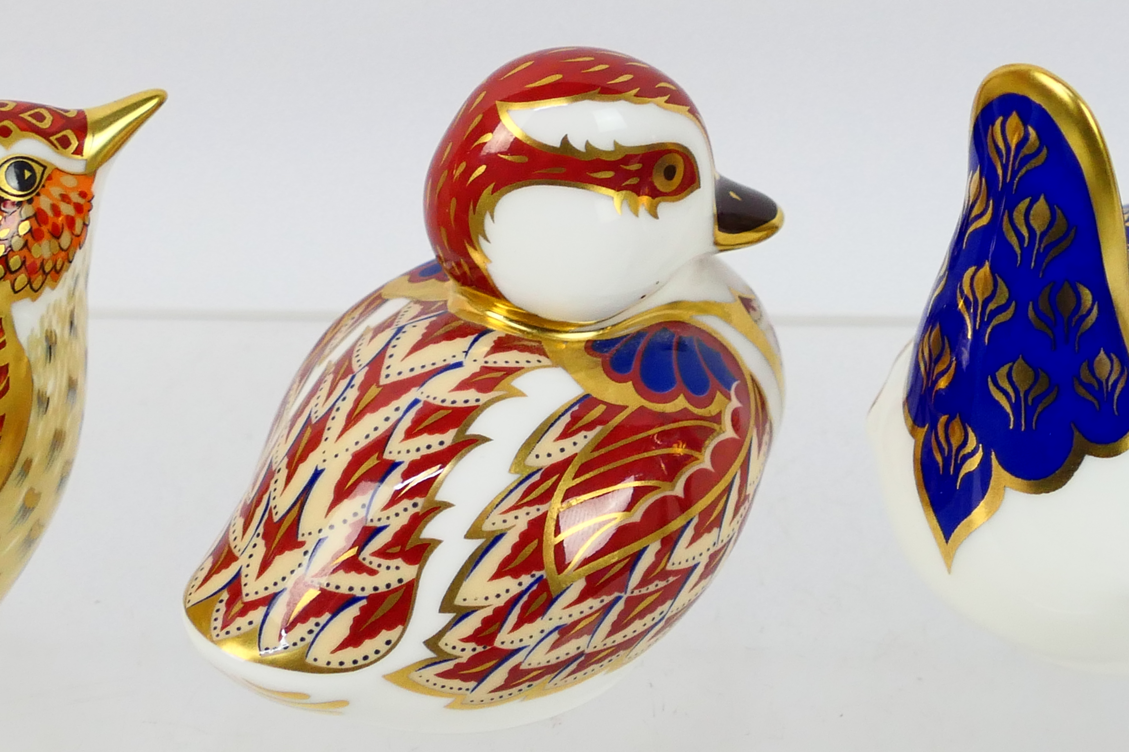 Royal Crown Derby - Three bird form paperweights comprising Jenny Wren, - Image 6 of 10