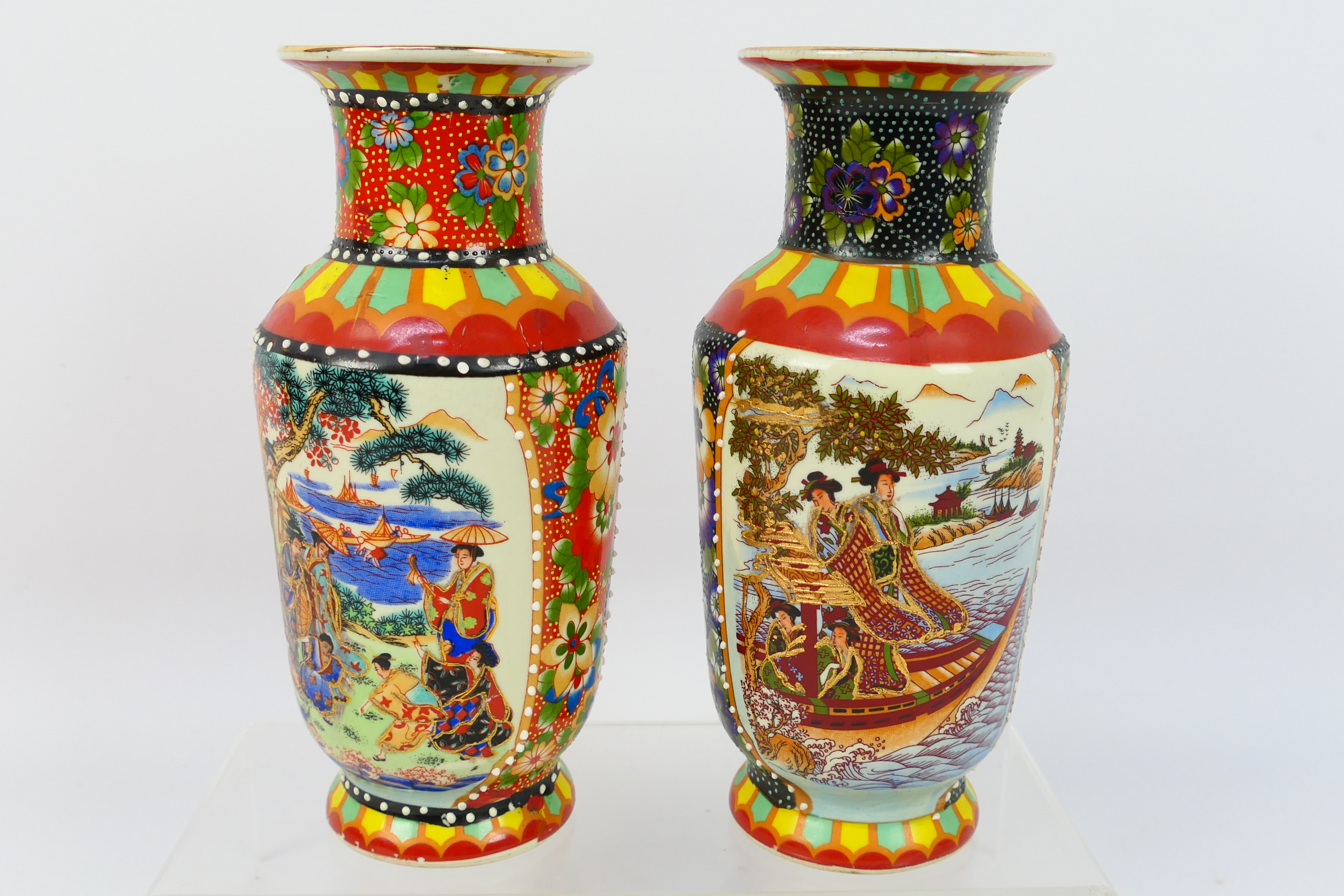 2 x floral twin decorative Chinese vases