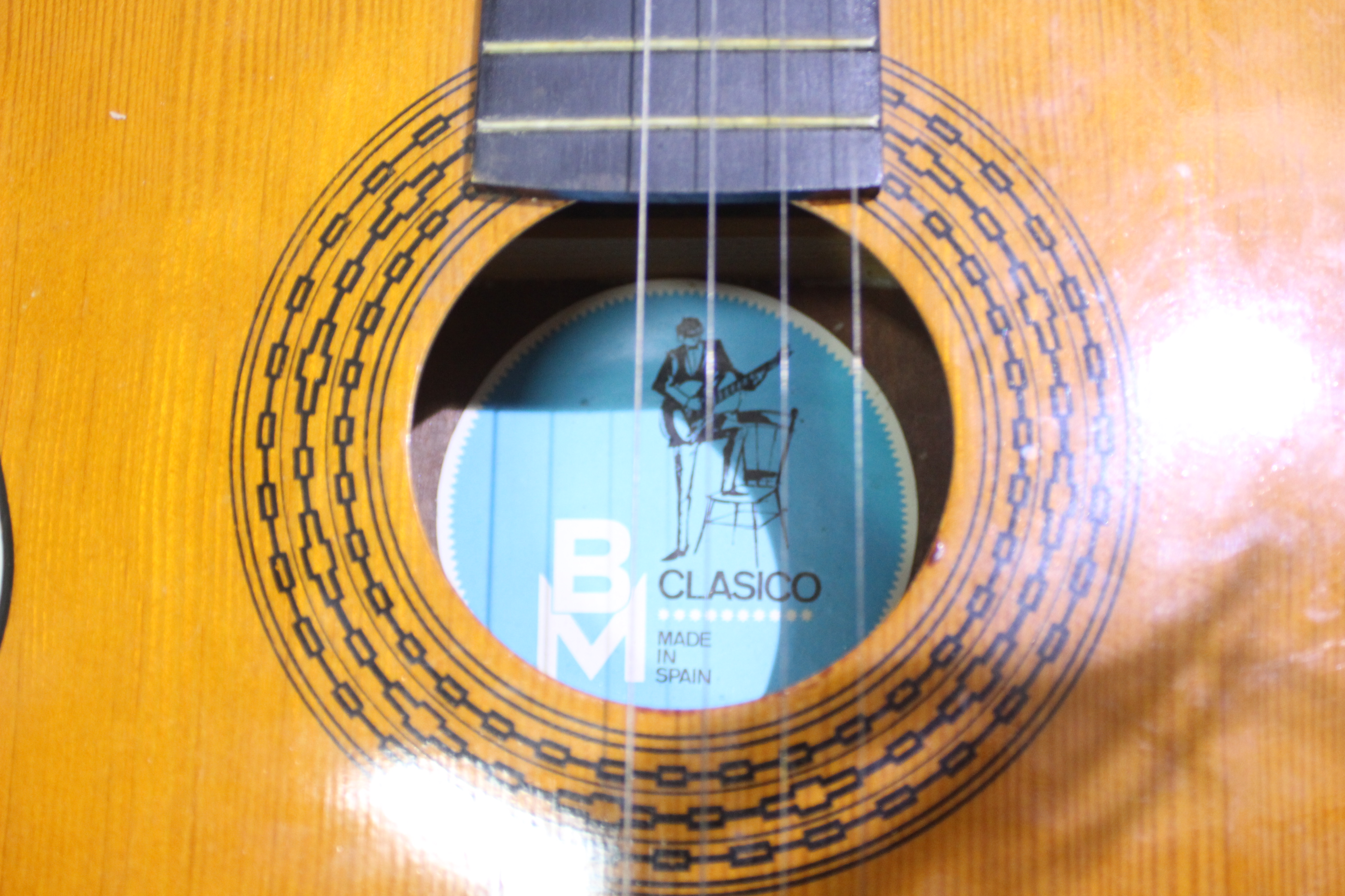 A BM Clasico Spanish made acoustic guitar. Appears in good condition. - Image 2 of 4