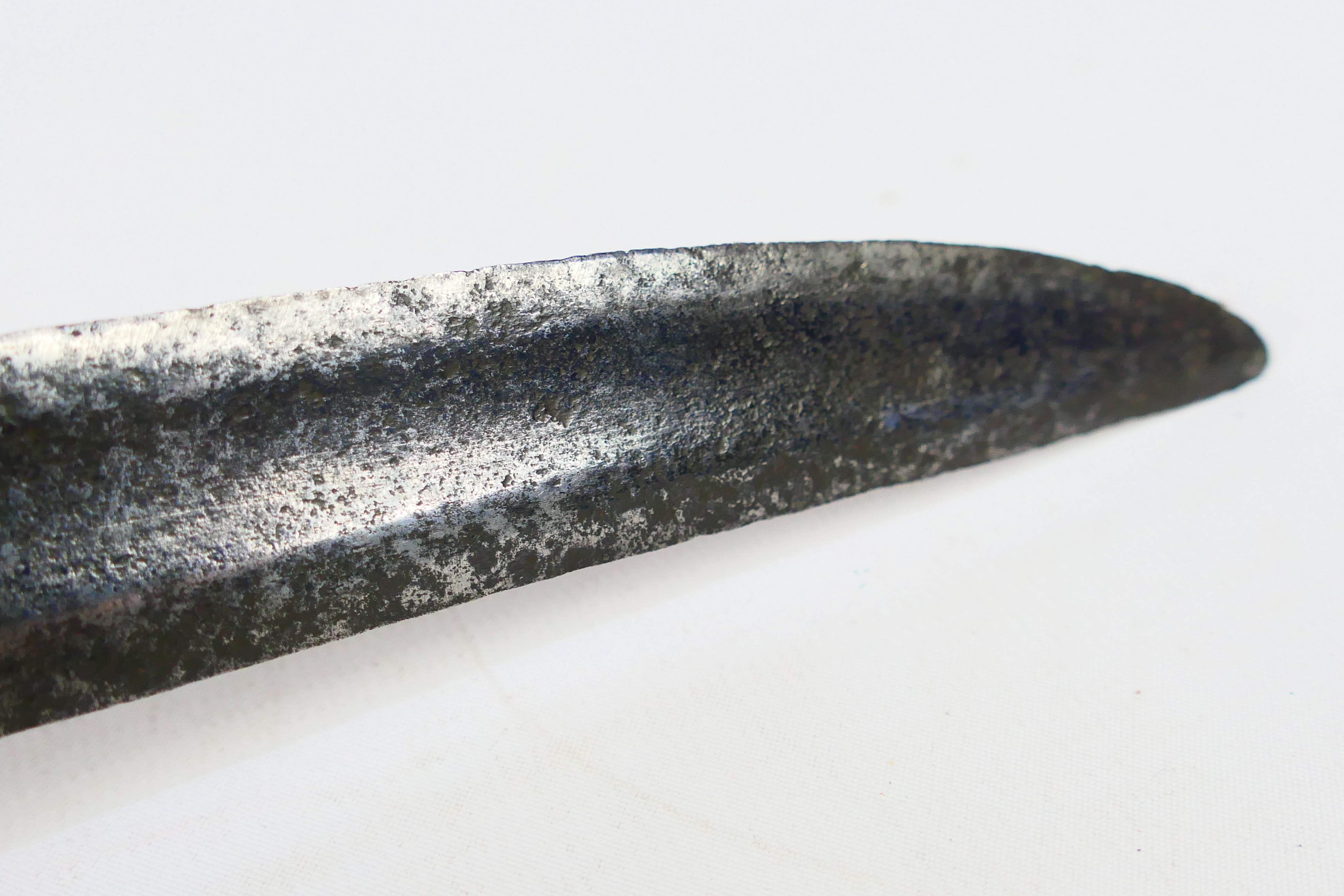 A short sword, believed late 18th century, 62 cm (l) blade, - Bild 10 aus 12