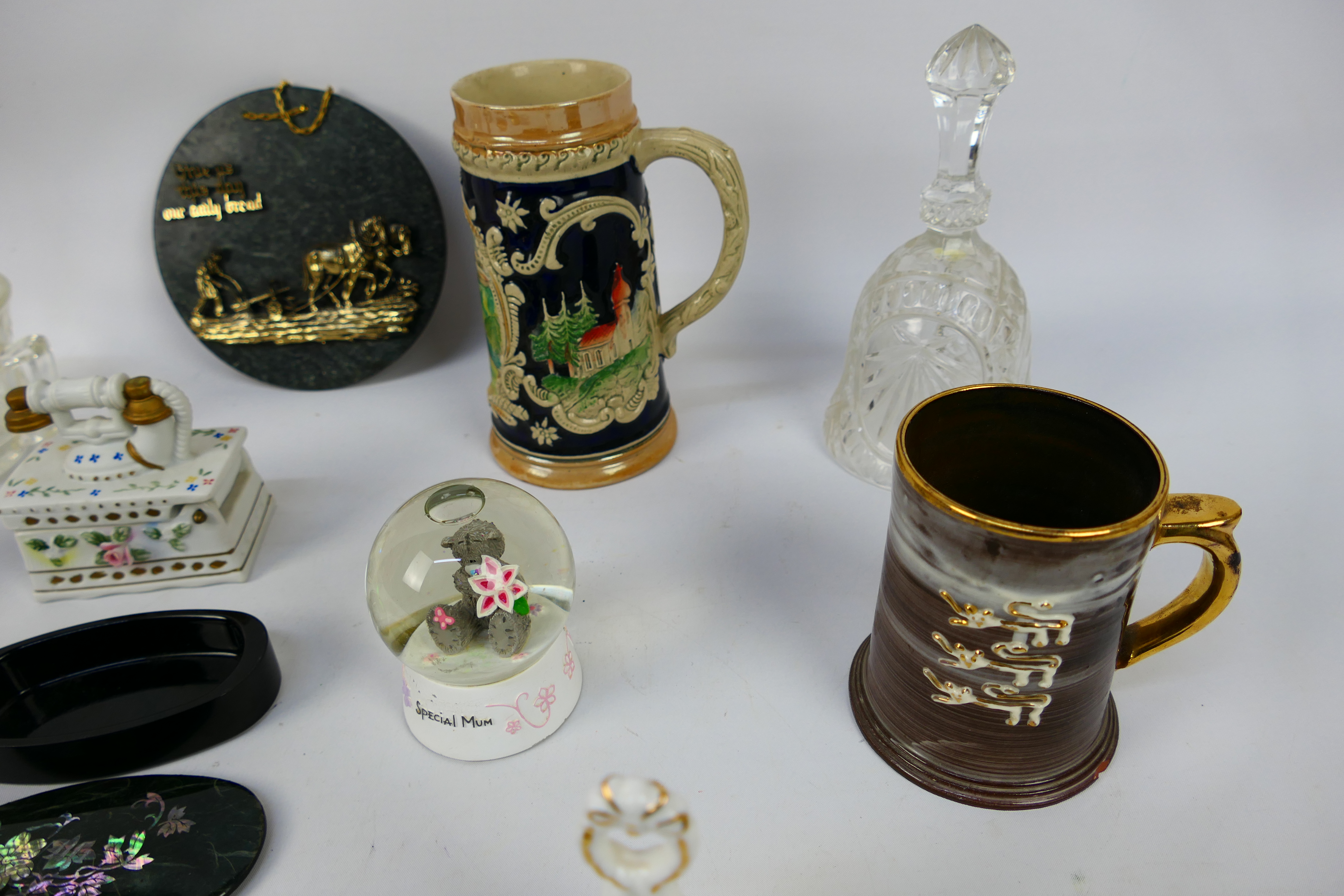 A group of ceramics and glassware. Lot includes an Asian decorative trinket box. A German mug. - Image 4 of 4