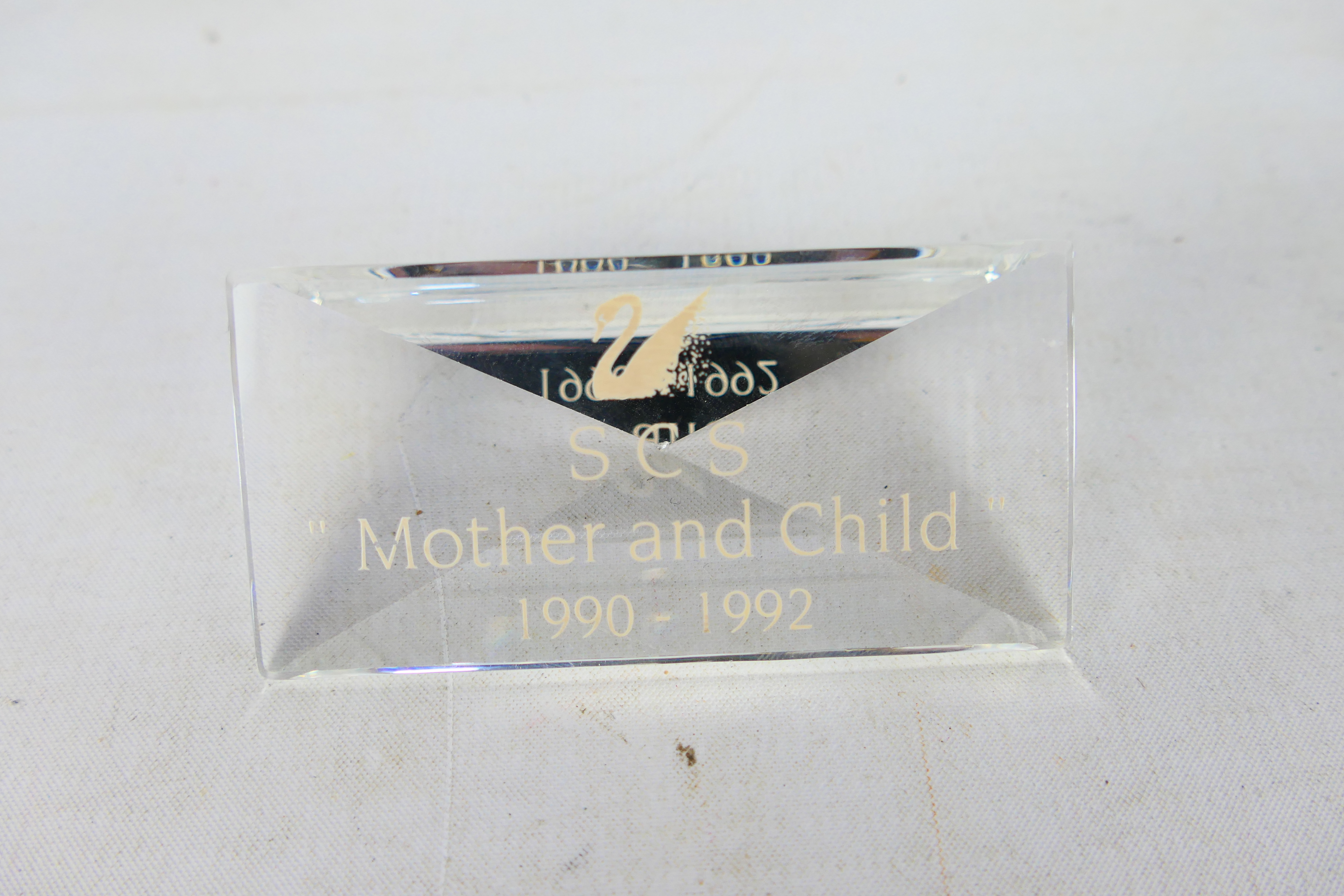 Swarovski - Three Collectors Society annual edition releases from the Mother And Child series - Image 5 of 5