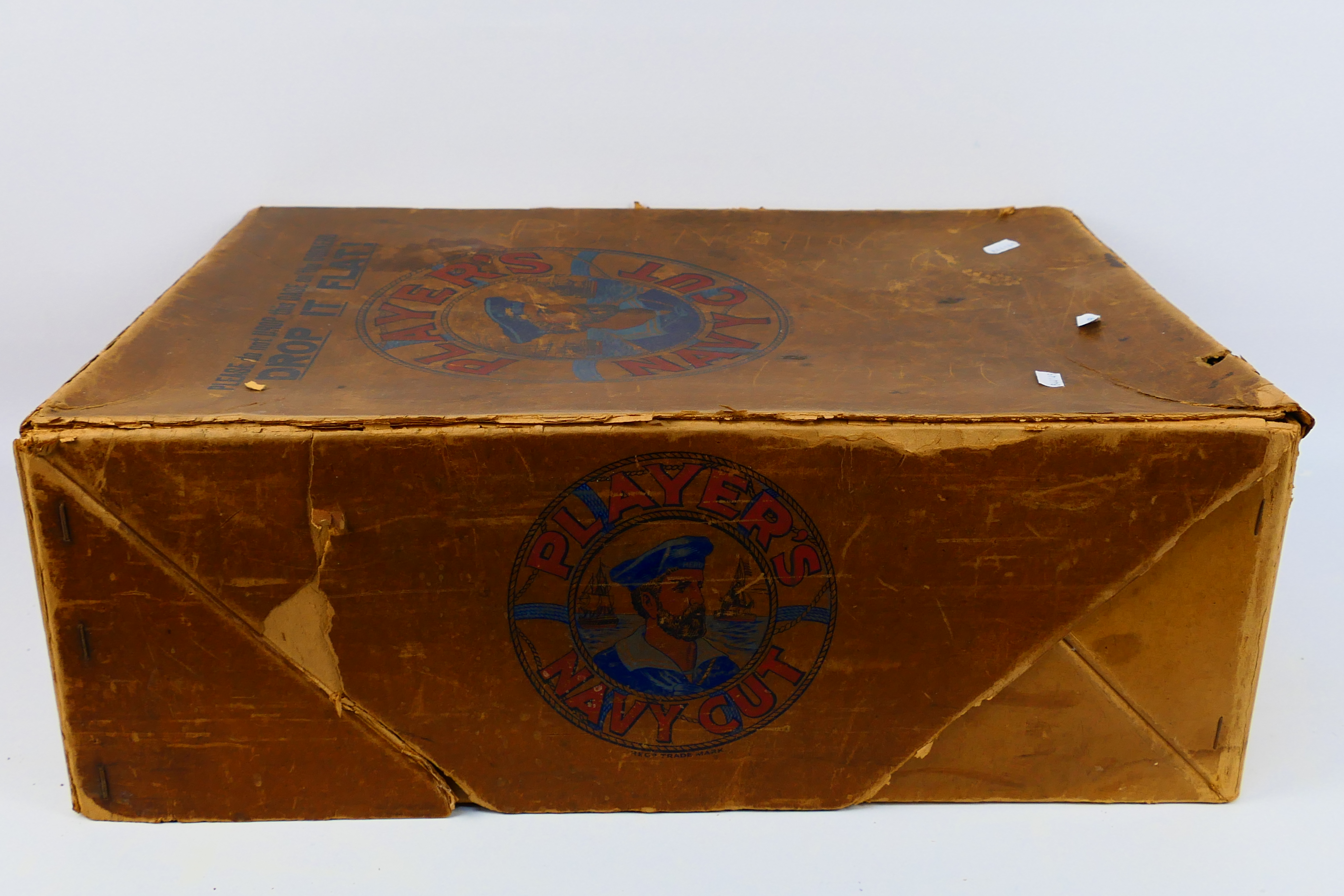 A large size vintage Players Navy cut cigarette retailers box, approximately 57 cm x 42 cm x 20 cm. - Image 3 of 6