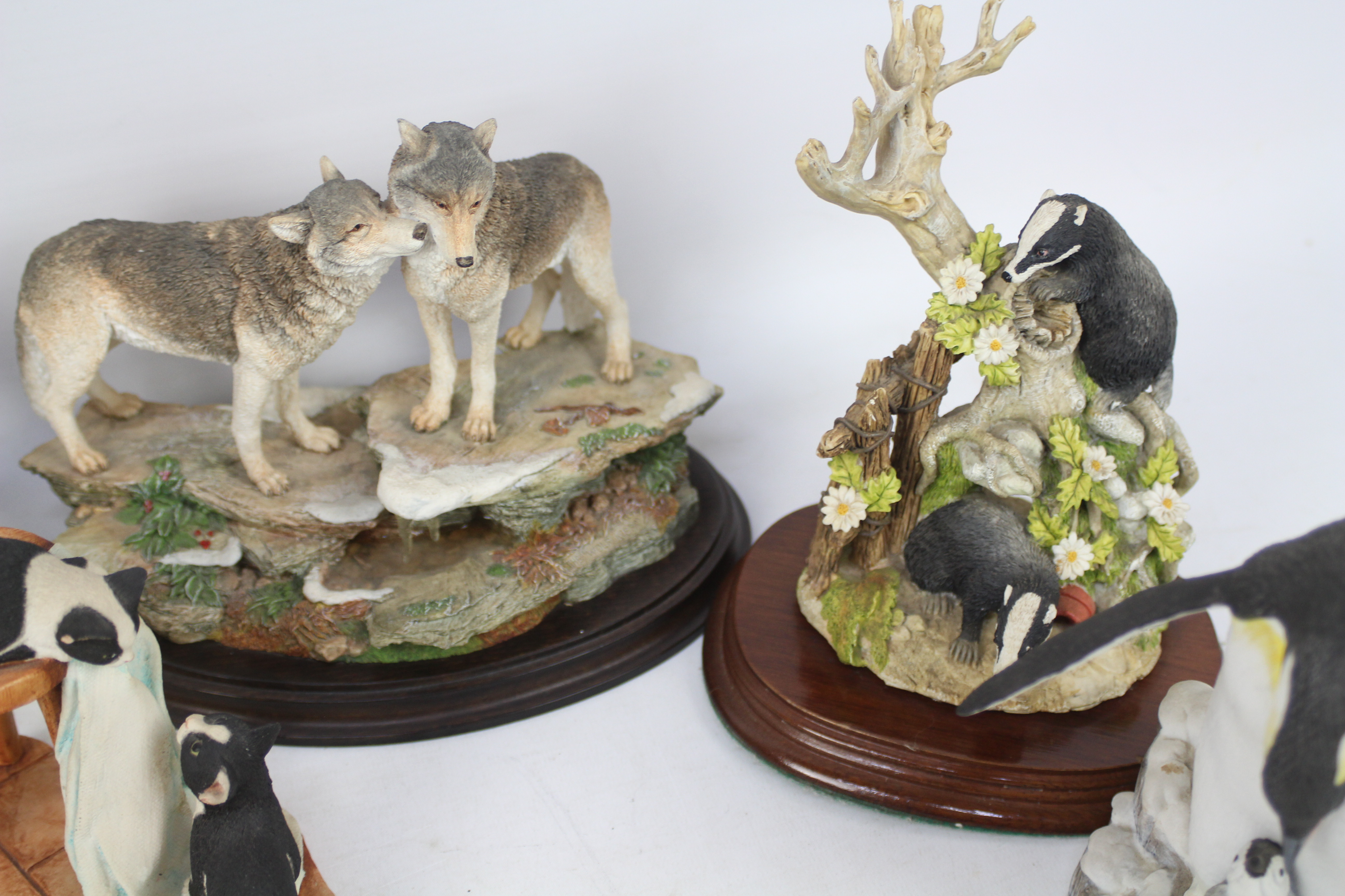 A collection of porcelain and other animal groups to include Sherrat & Simpson, Lenox and other, - Image 4 of 4