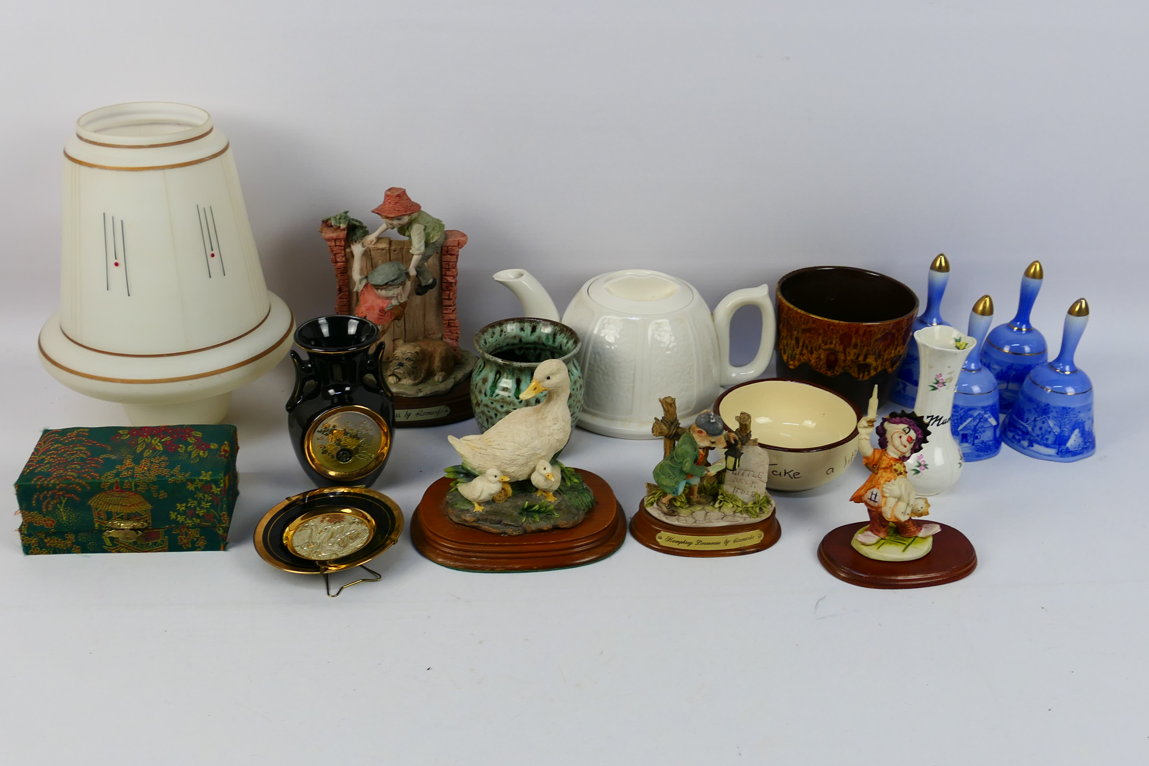 Leonardo Collection, Chokin, Beverley Tableware, Other - A collection of ceramics,