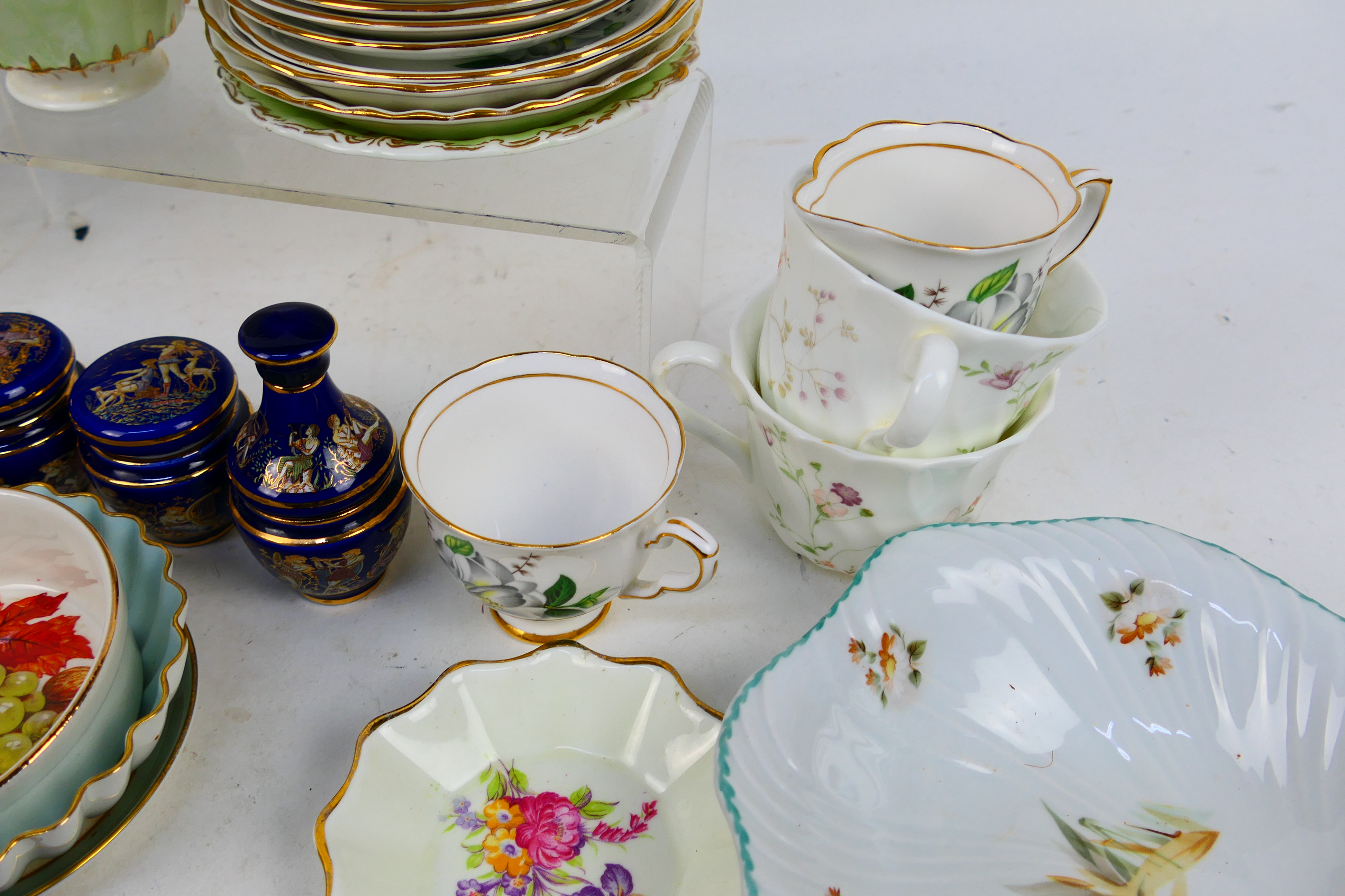 A collection of various tea wares to include Wedgwood, Royal Stafford, Royal Albert and similar. - Image 9 of 12